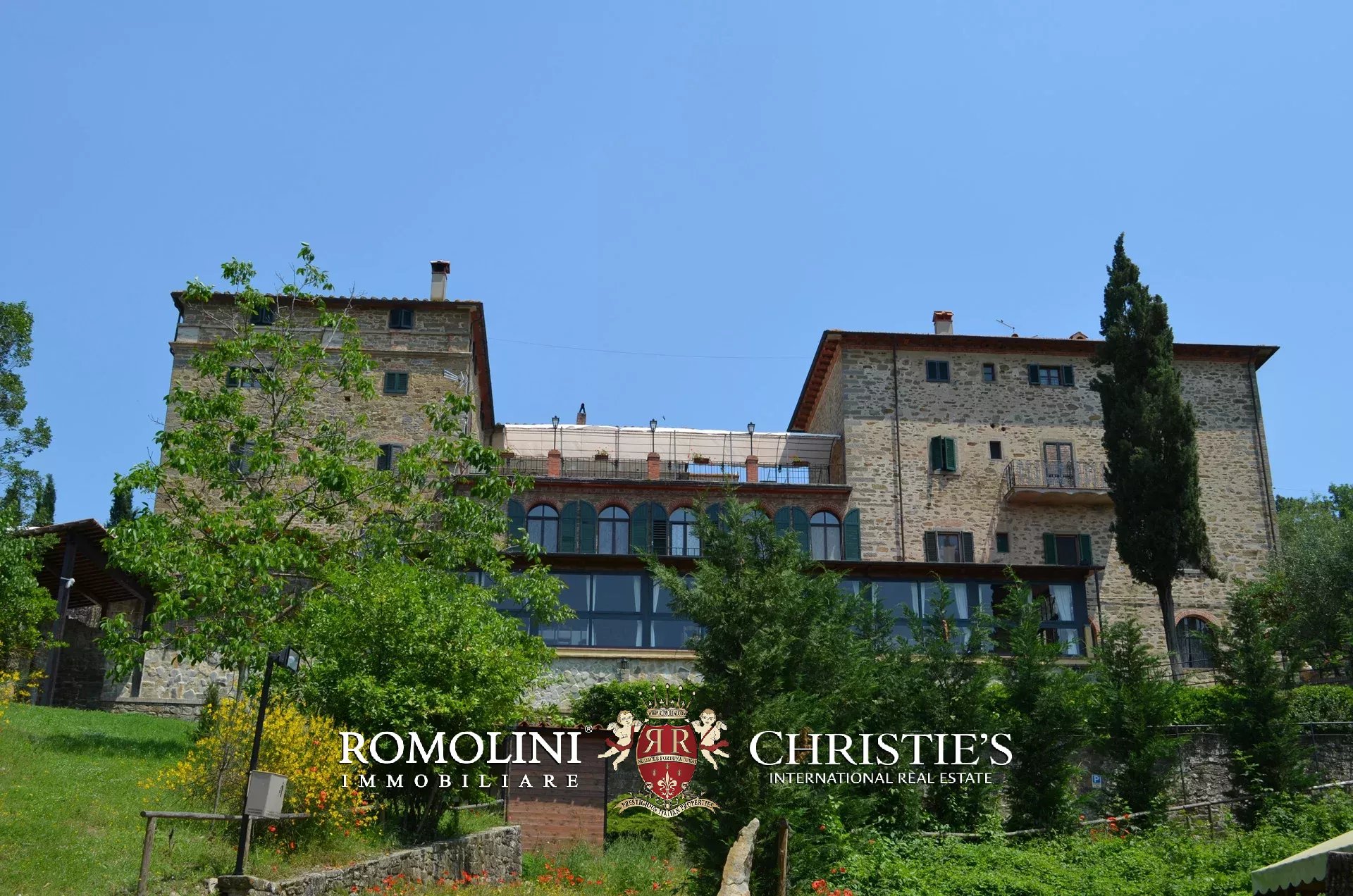 32 Bedroom Villa/Townhouse's Image 4
