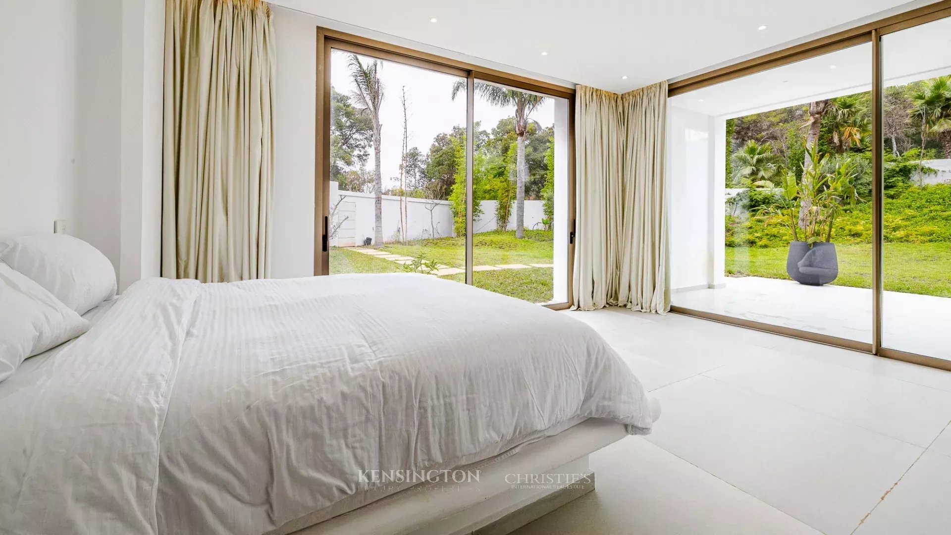 9 Bedroom Villa/Townhouse's Image 31