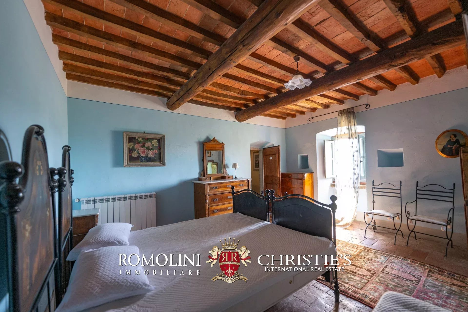 13 Bedroom Villa/Townhouse's Image 29