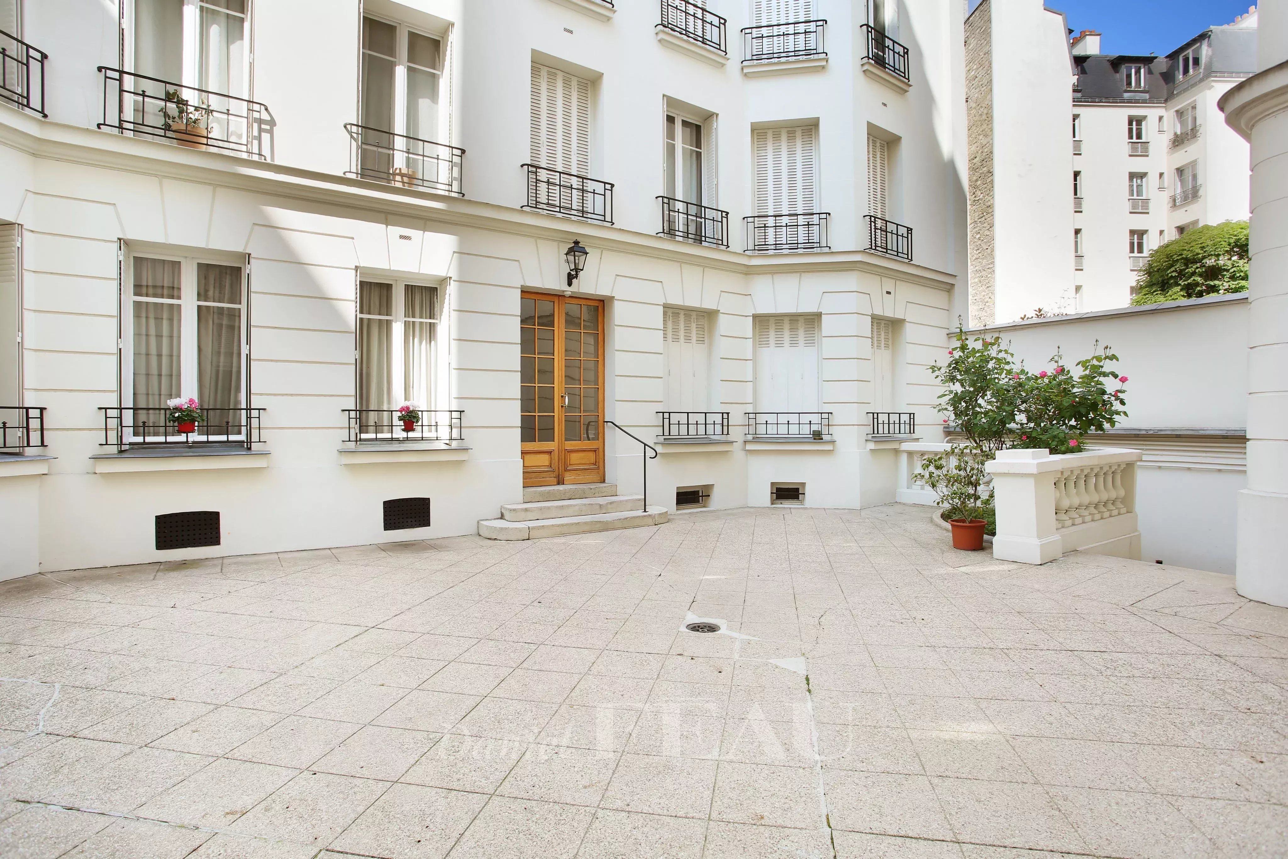 Rental Apartment Paris 16th