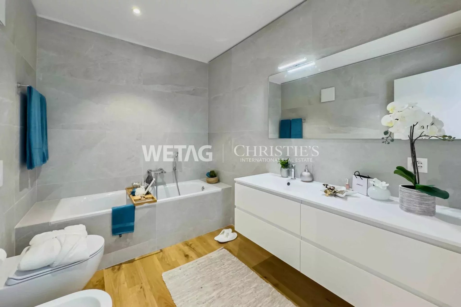 2 Bedroom Apartment/Flat's Image 3