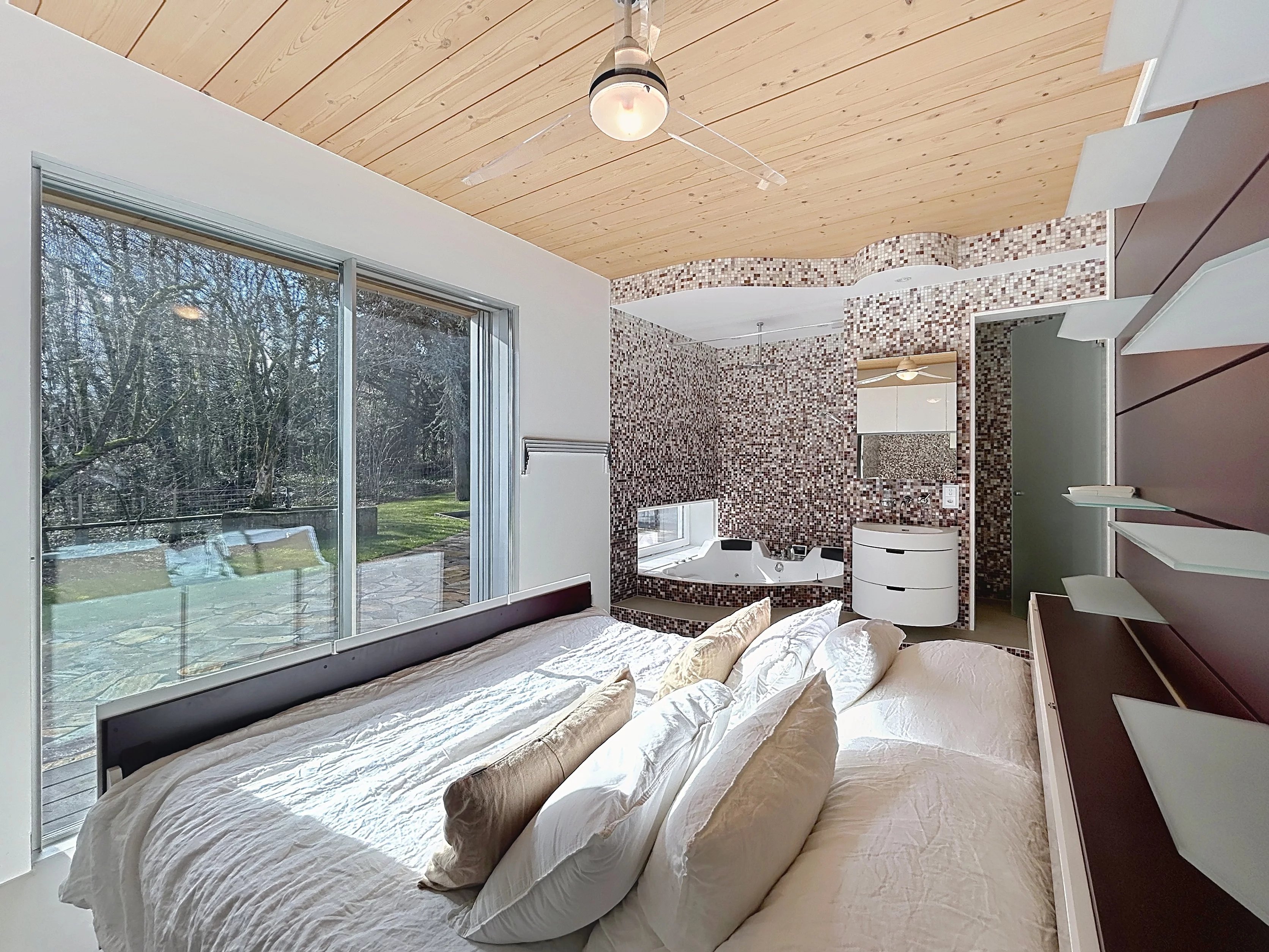 Propriété contemporaine de 600 m² avec vue panoramique sur le lac