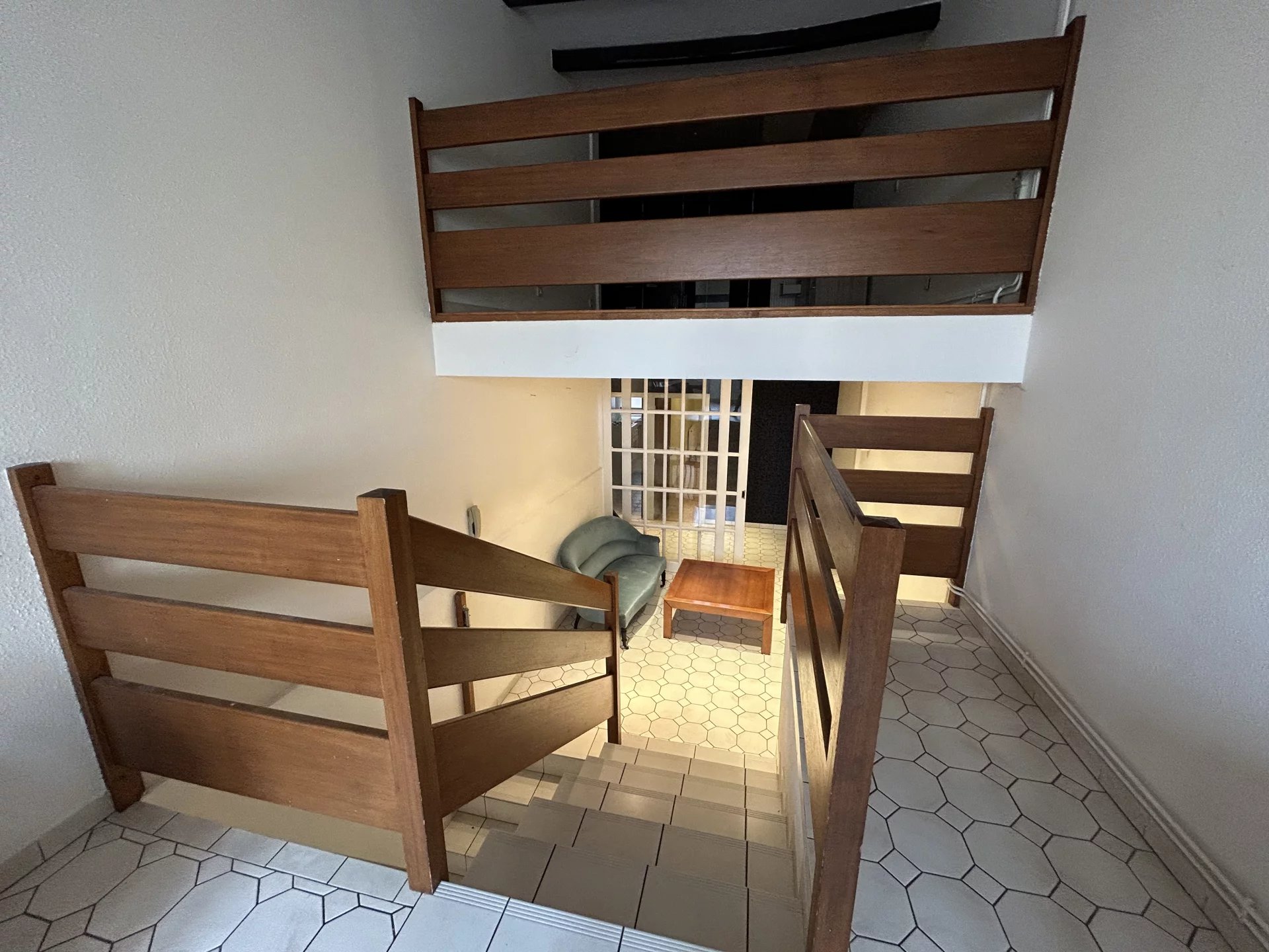 LOCAL COMMERCIAL ET APPARTEMENT TRIPLEX