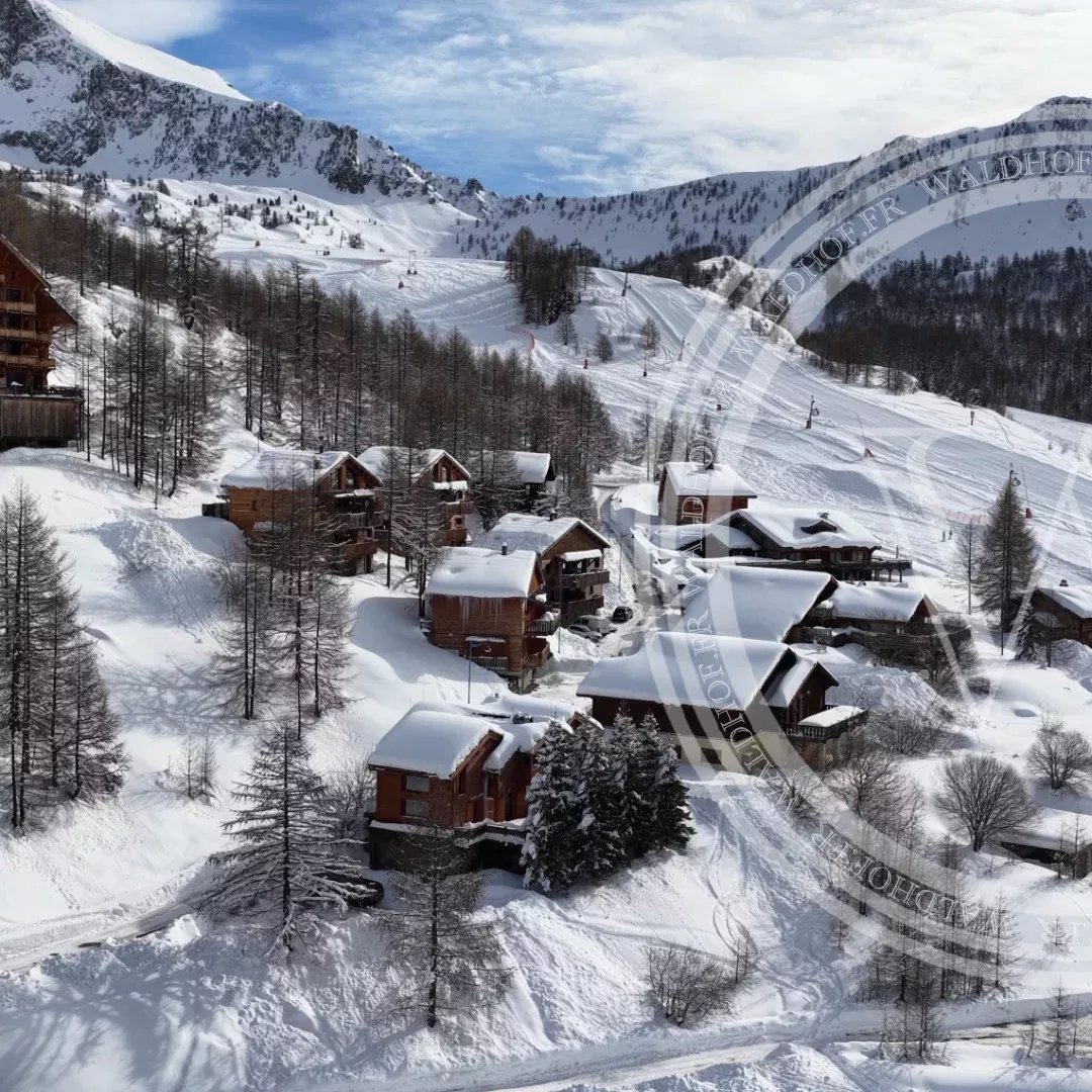 Chalet exceptionnel Ski-In Ski-Out avec piscine intérieure et SPA - Isola 2000