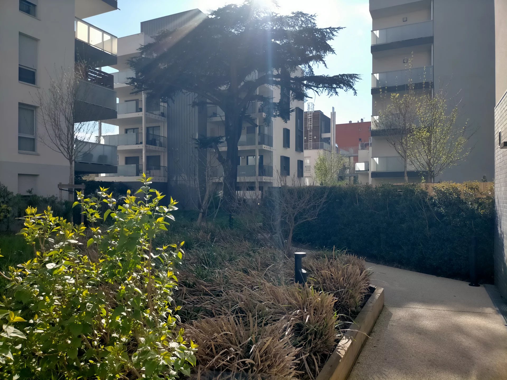 6194695 Location Villeurbanne