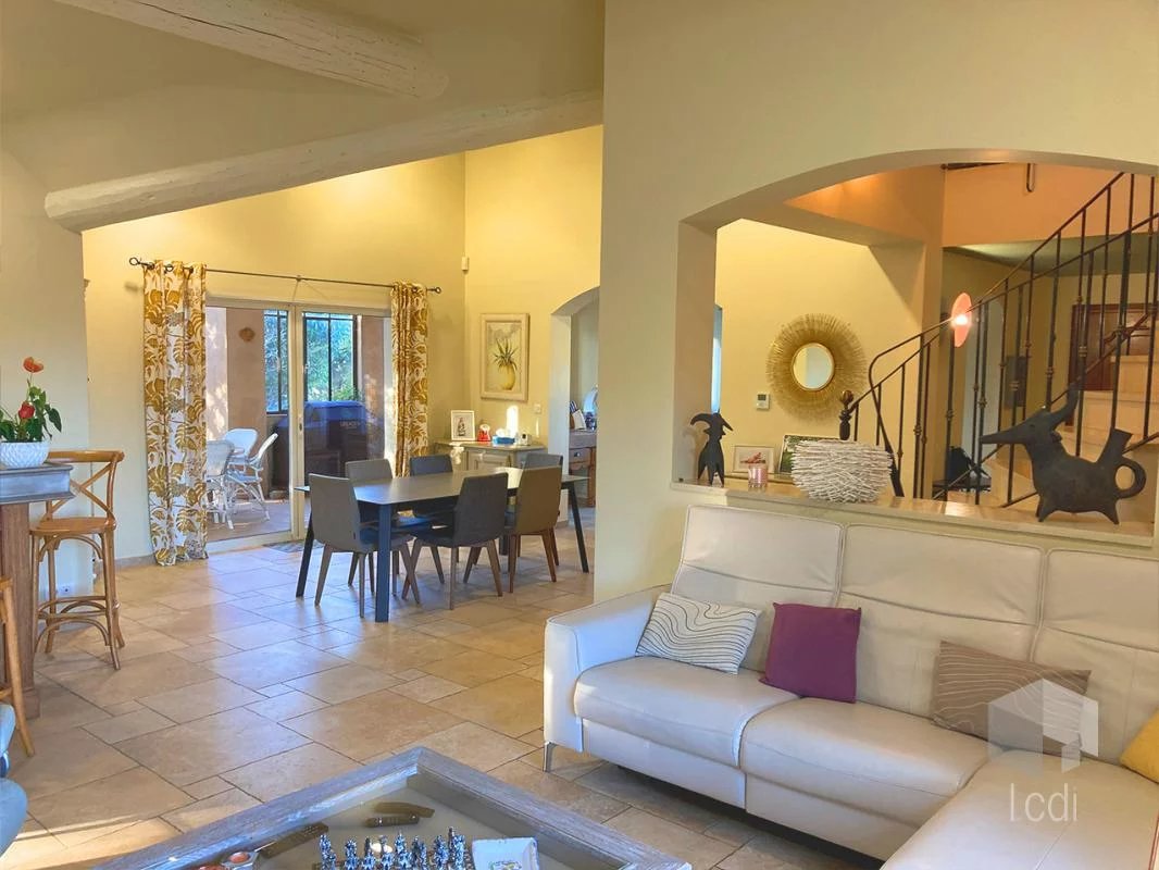 MONTÉLIMAR, maison d'architecte 200 m2 avec piscine