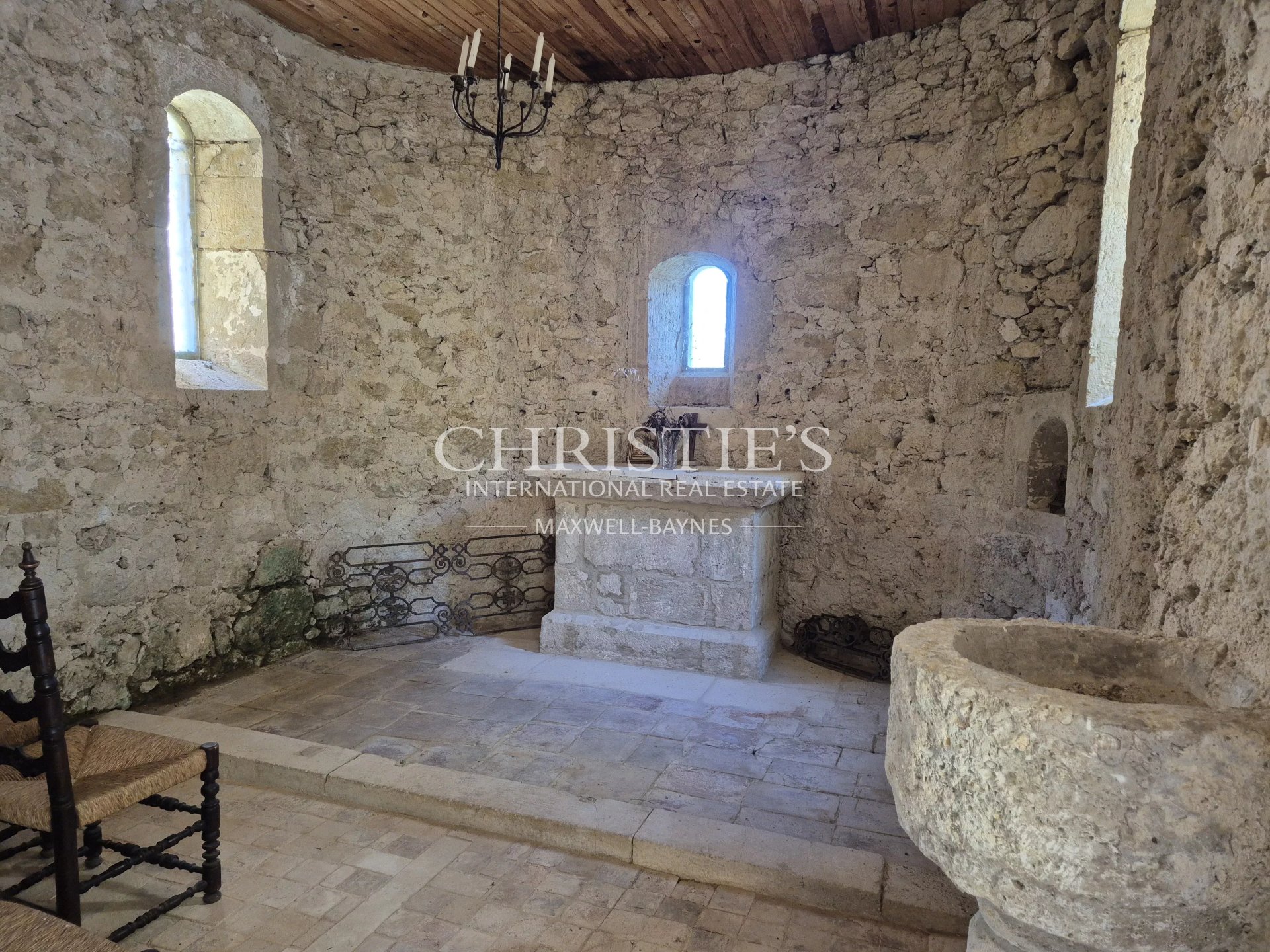 3 Bedroom Chateau's Image 15