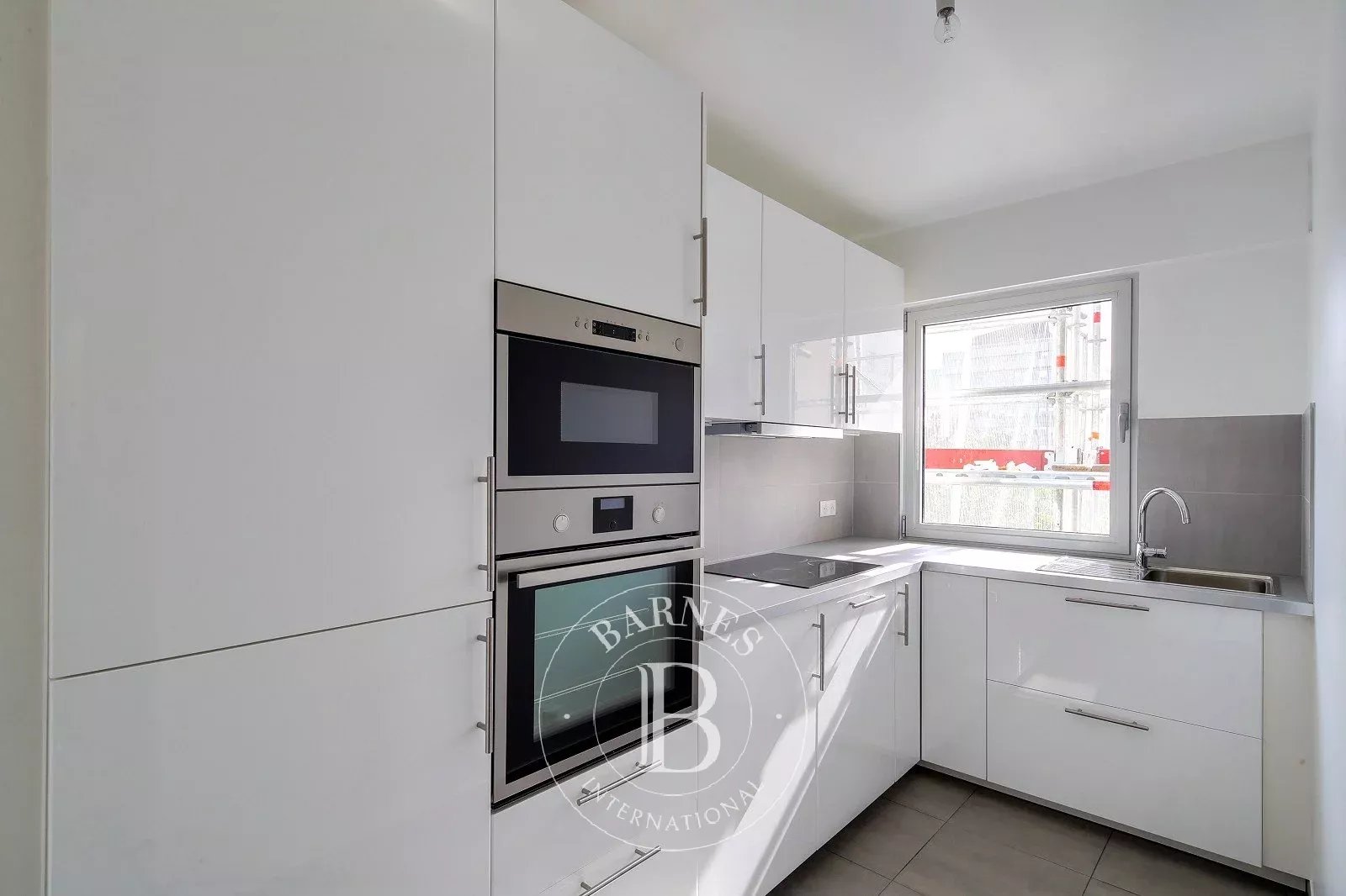 Piso Levallois-Perret  -  ref 2765658 (picture 2)