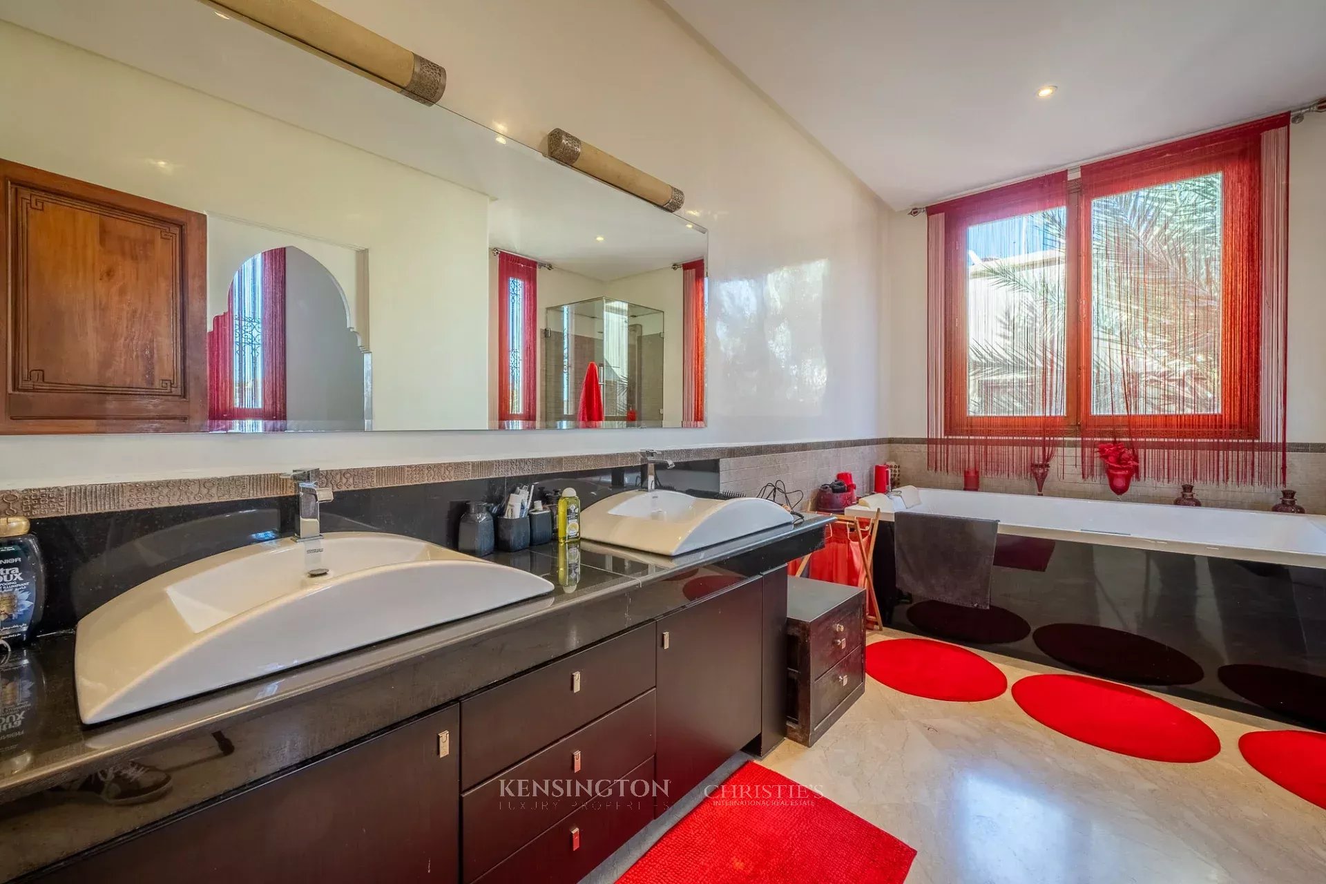 4 Bedroom Villa/Townhouse's Image 36