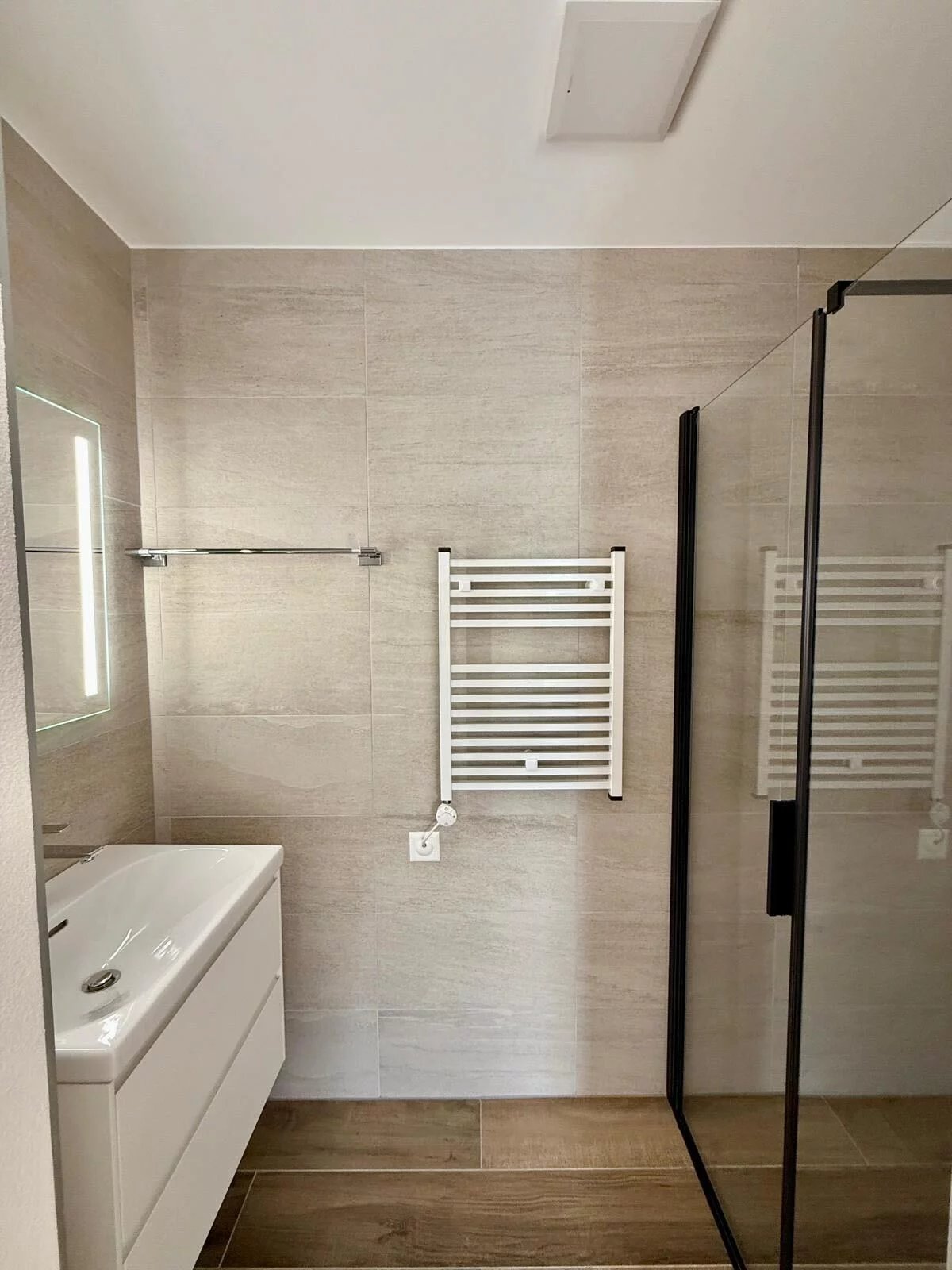 Splendide attique 3.5 pièces neuf à Sion