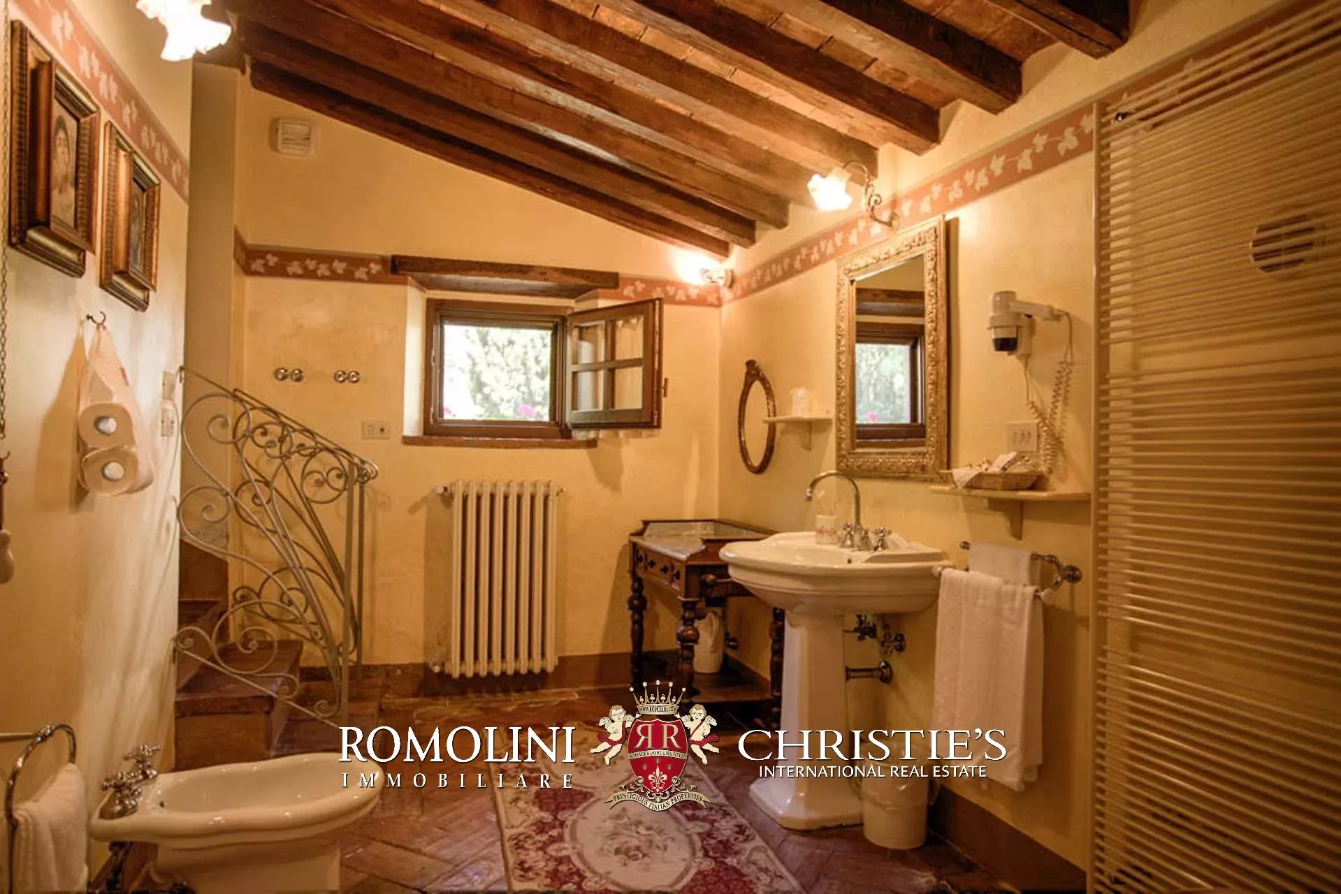 15 Bedroom Villa/Townhouse's Image 41
