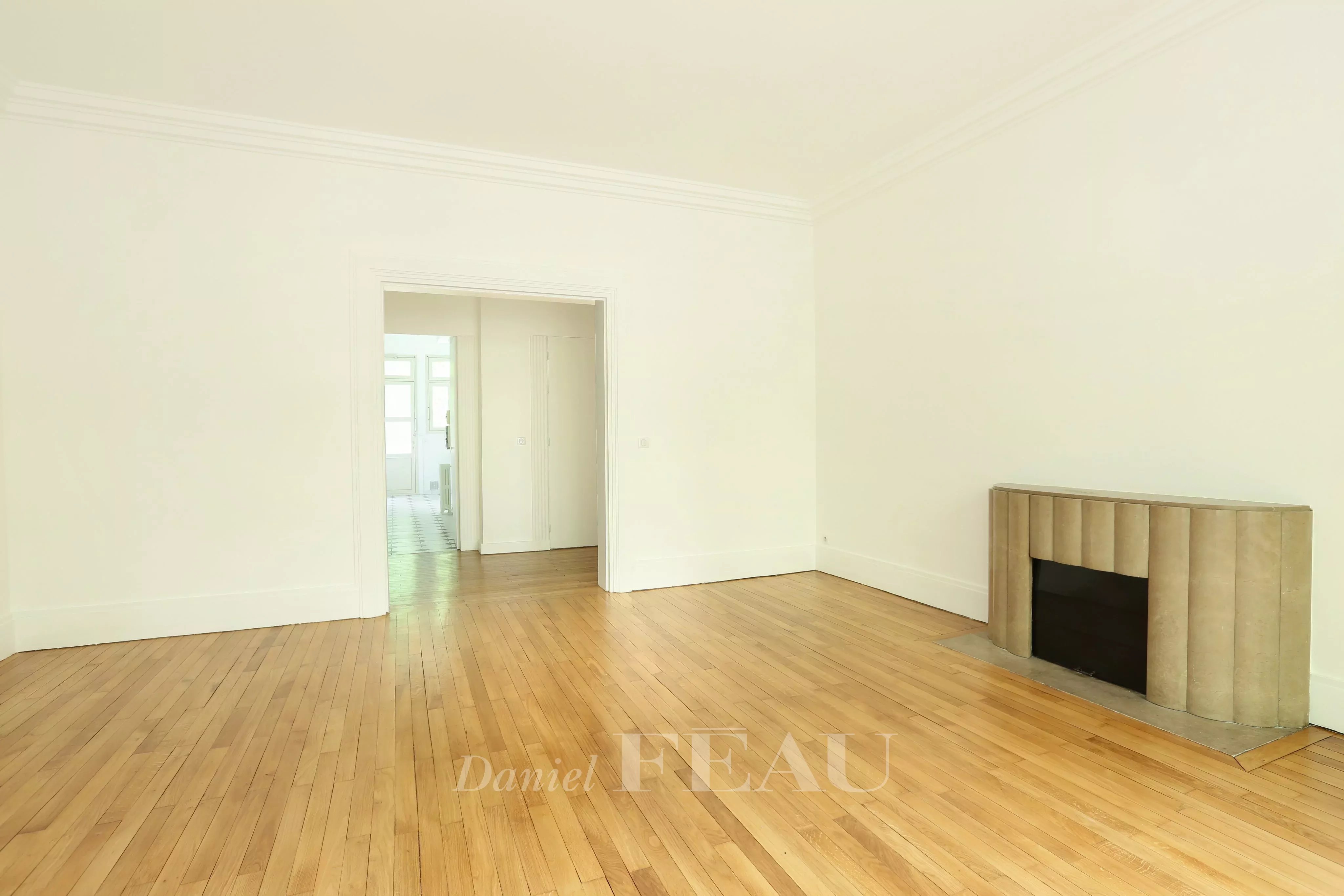 Rental Apartment Neuilly-sur-Seine