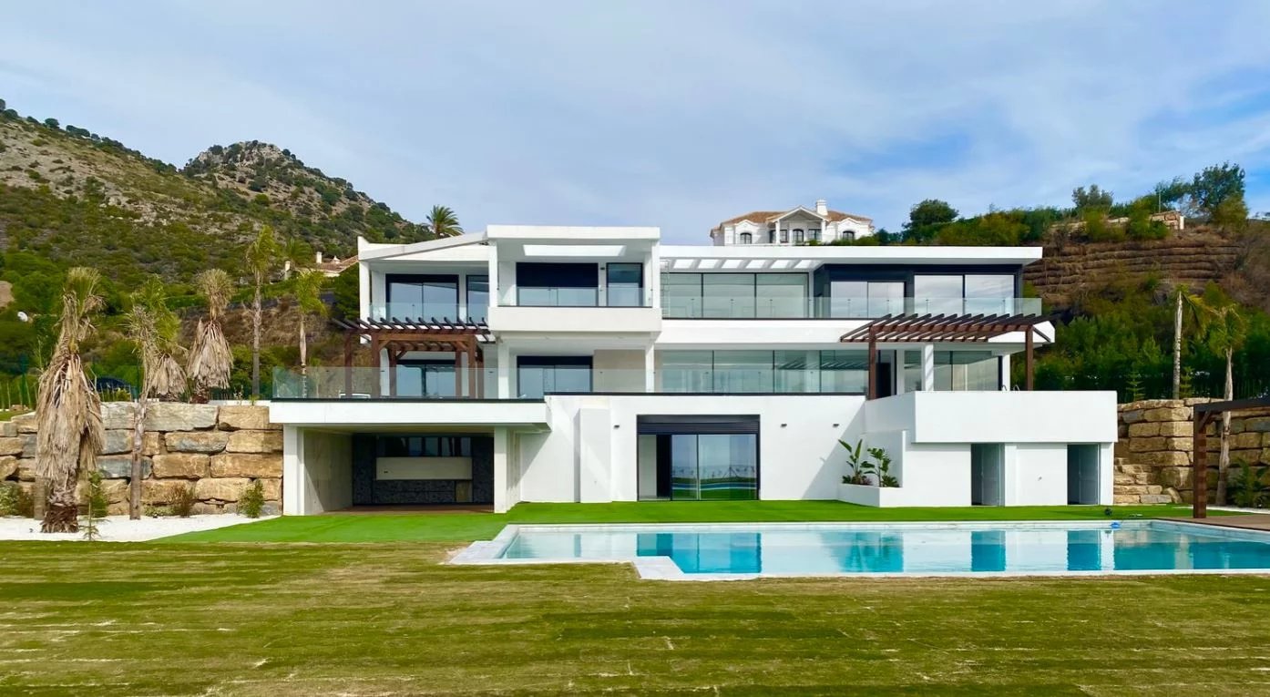 Splendide villa contemporaire avec vue sur la mer située à Marbella