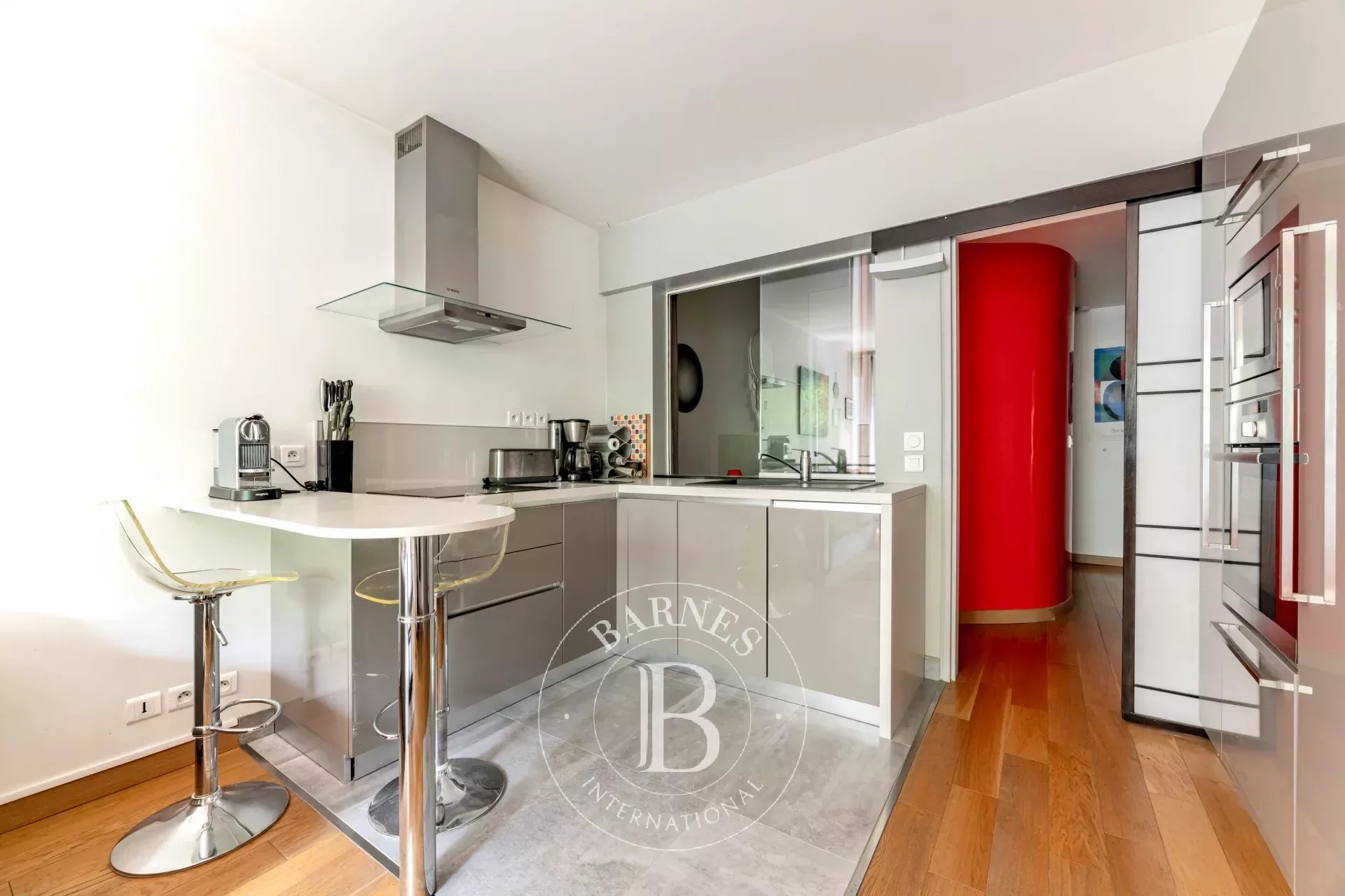 Paris 16 – Chaillot – One Bedroom apartment – Unoverlooked – Furnished – Parking