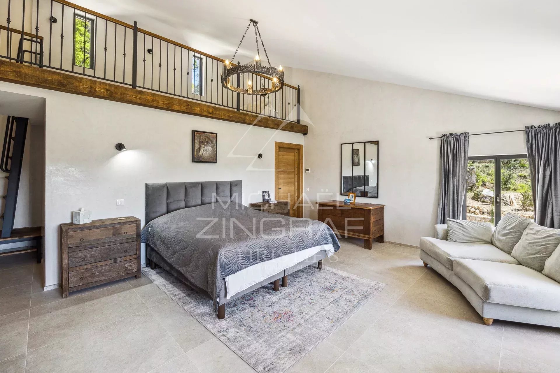 5 Bedroom Villa/Townhouse's Image 6