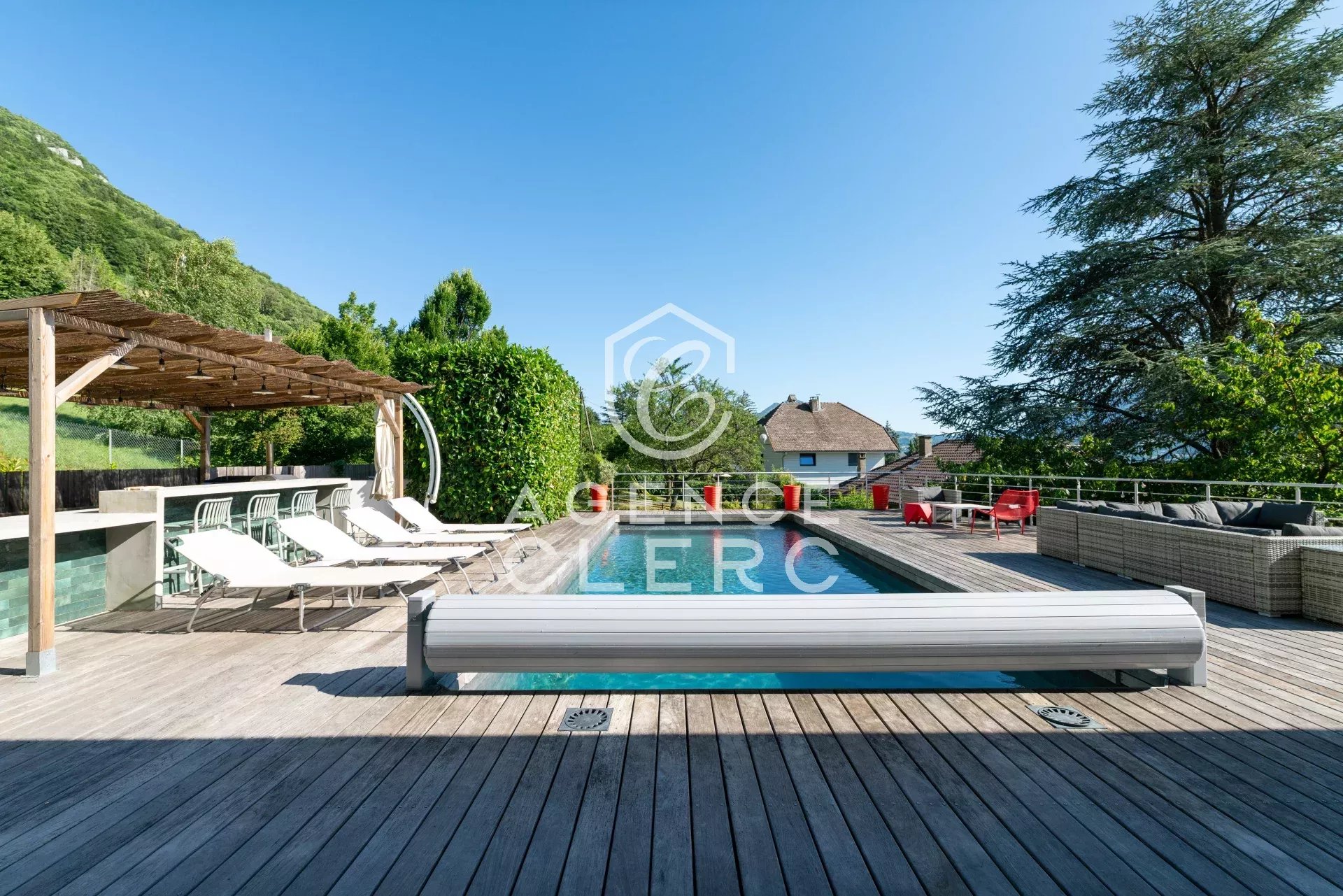 4 Bedroom Villa/Townhouse's Image 11
