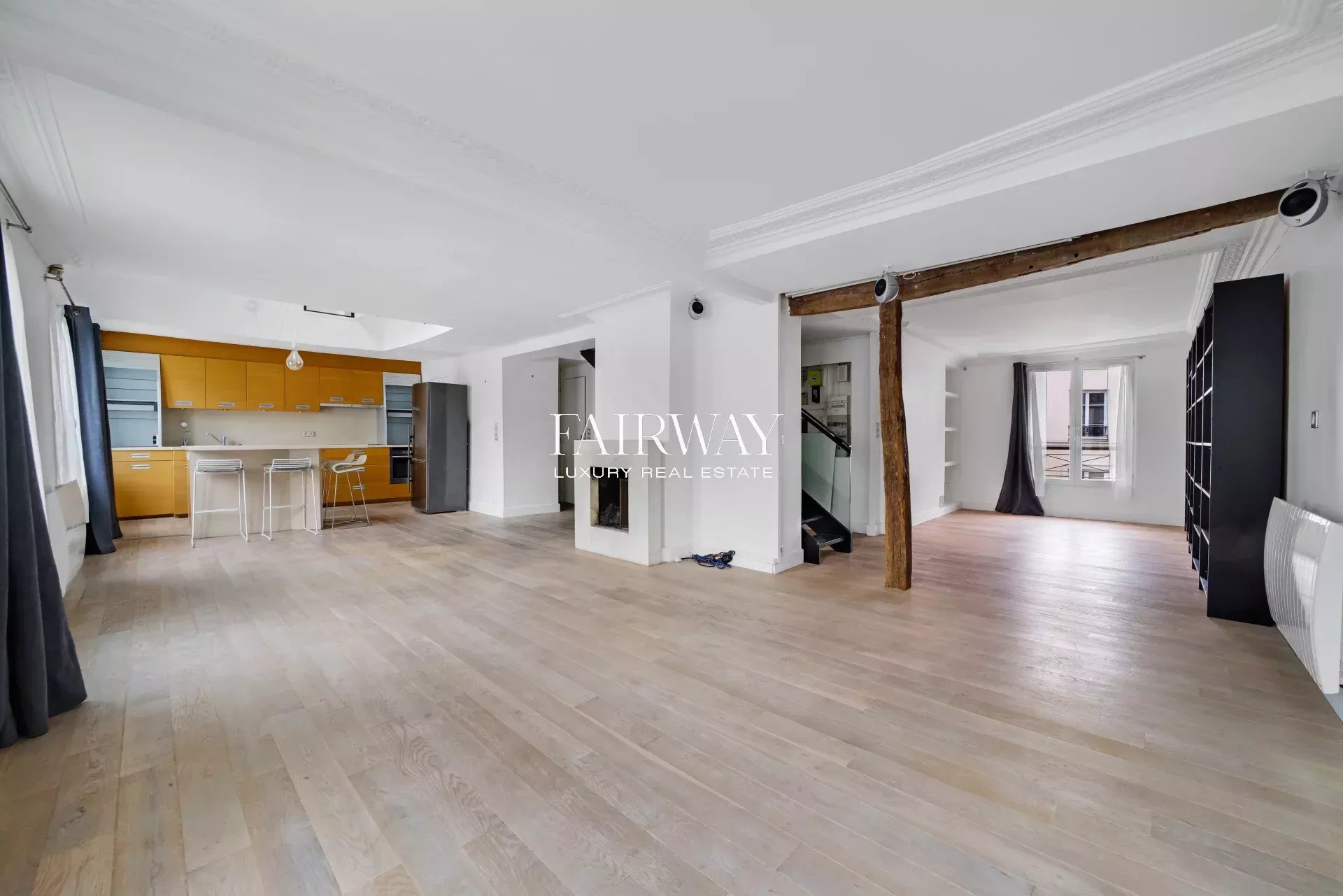 Appartement familial de charme en duplex – Nouvelle-Athènes, Paris 9e