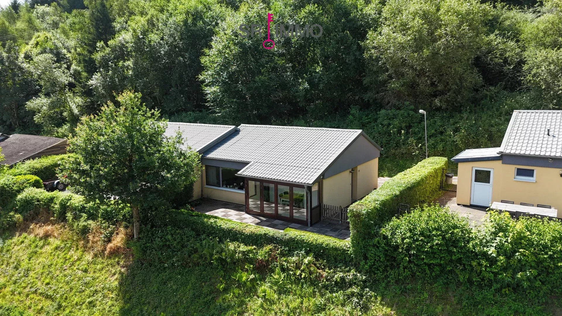 Ferienhaus mit Panoramablick im Campingpark Waxweiler