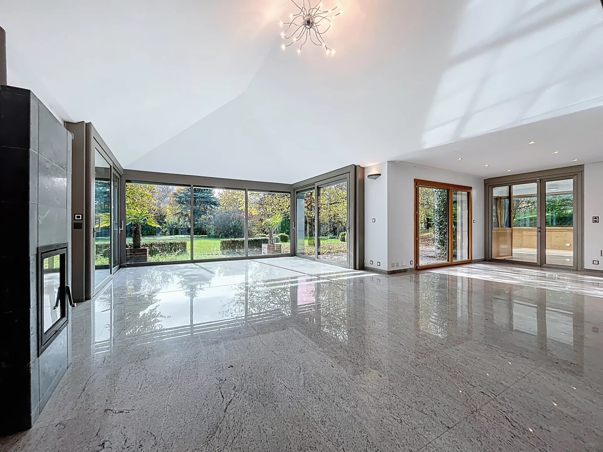 Villa d’exception dans un écrin de verdure