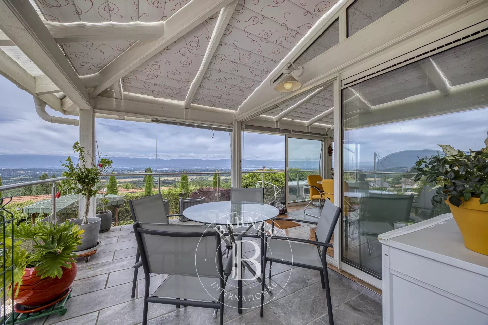 Ev Cranves-Sales - picture 8