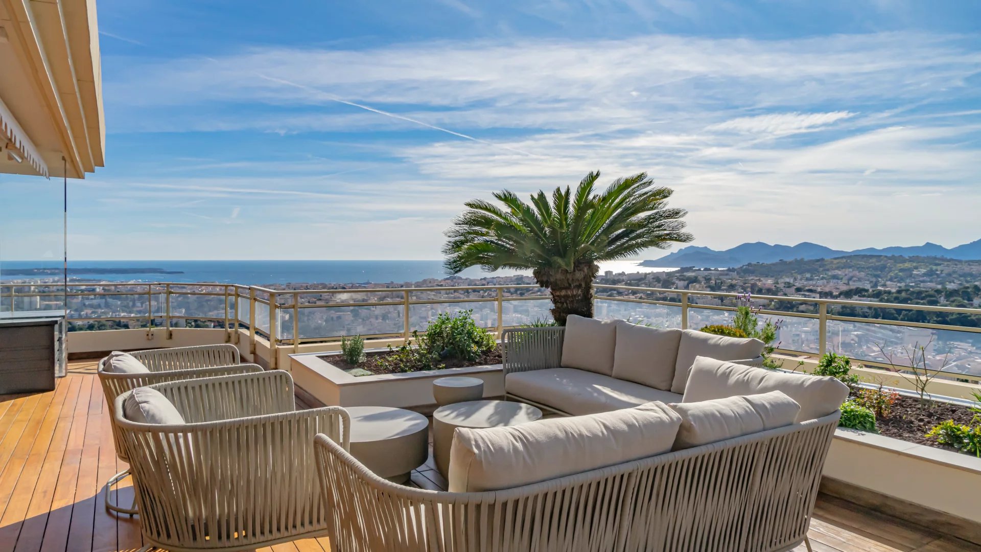 Le Cannet - Exceptional 5-bedroom penthouse with panoramic view