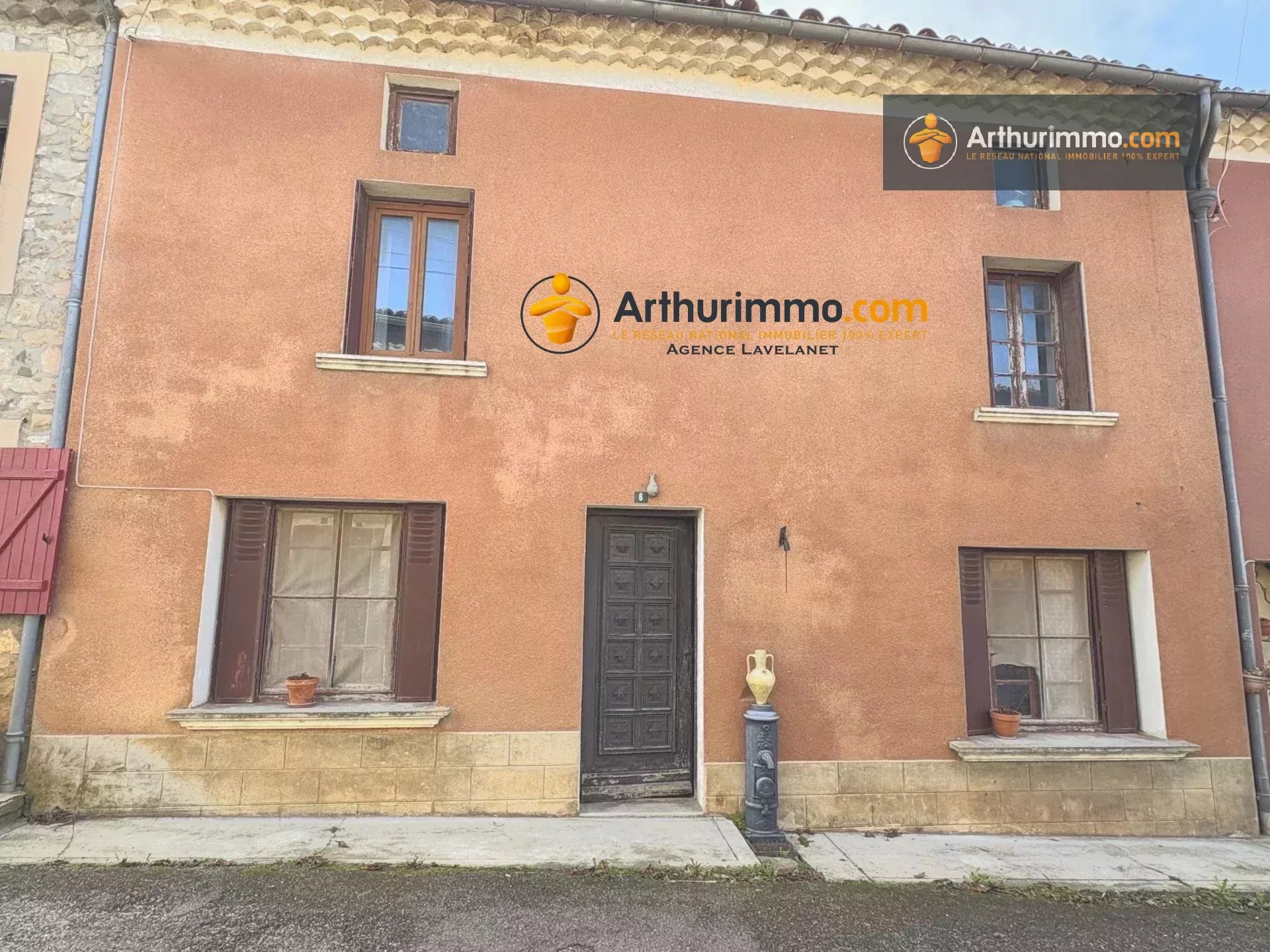 Agence immobilière de 