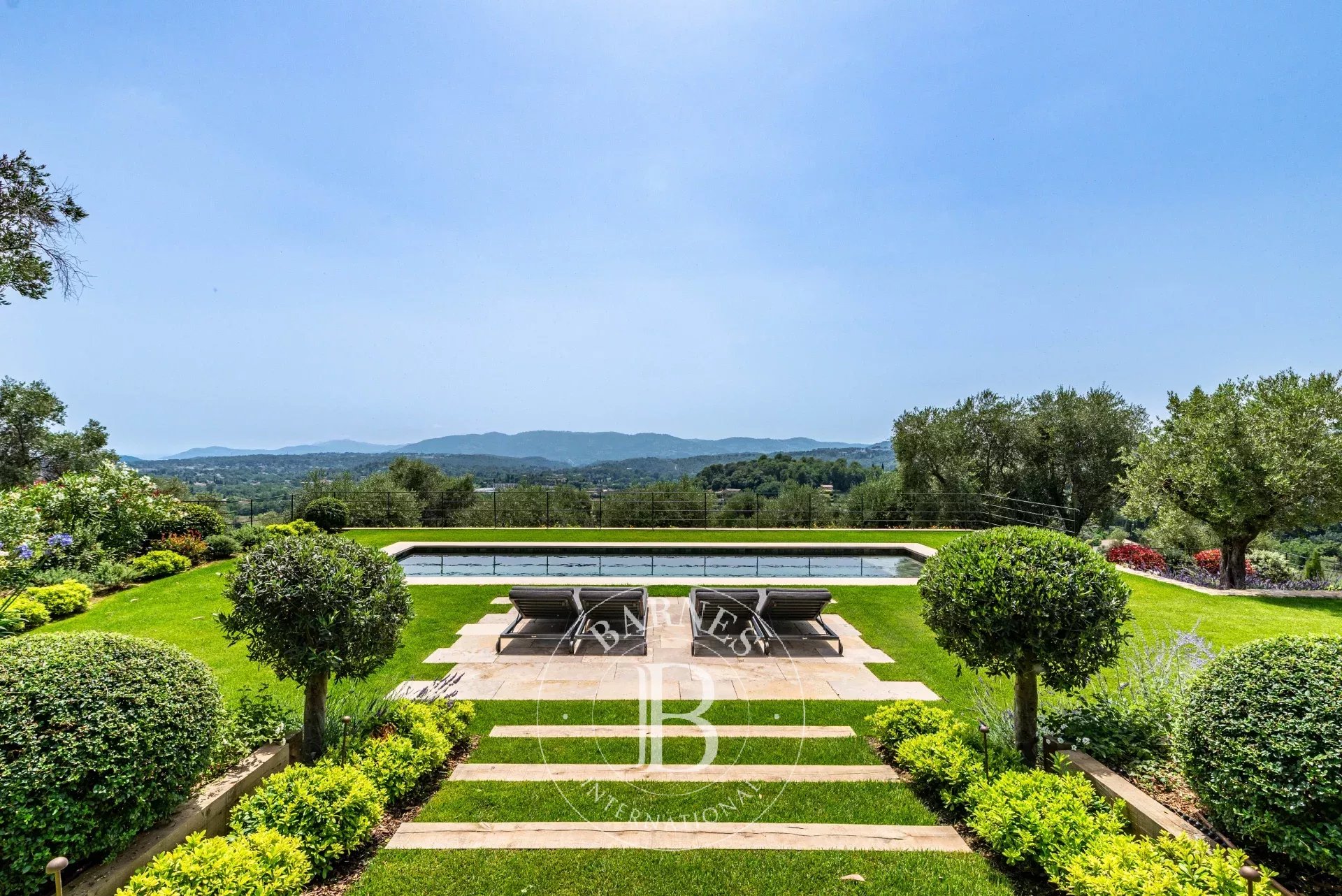 Ev Mougins - picture 13