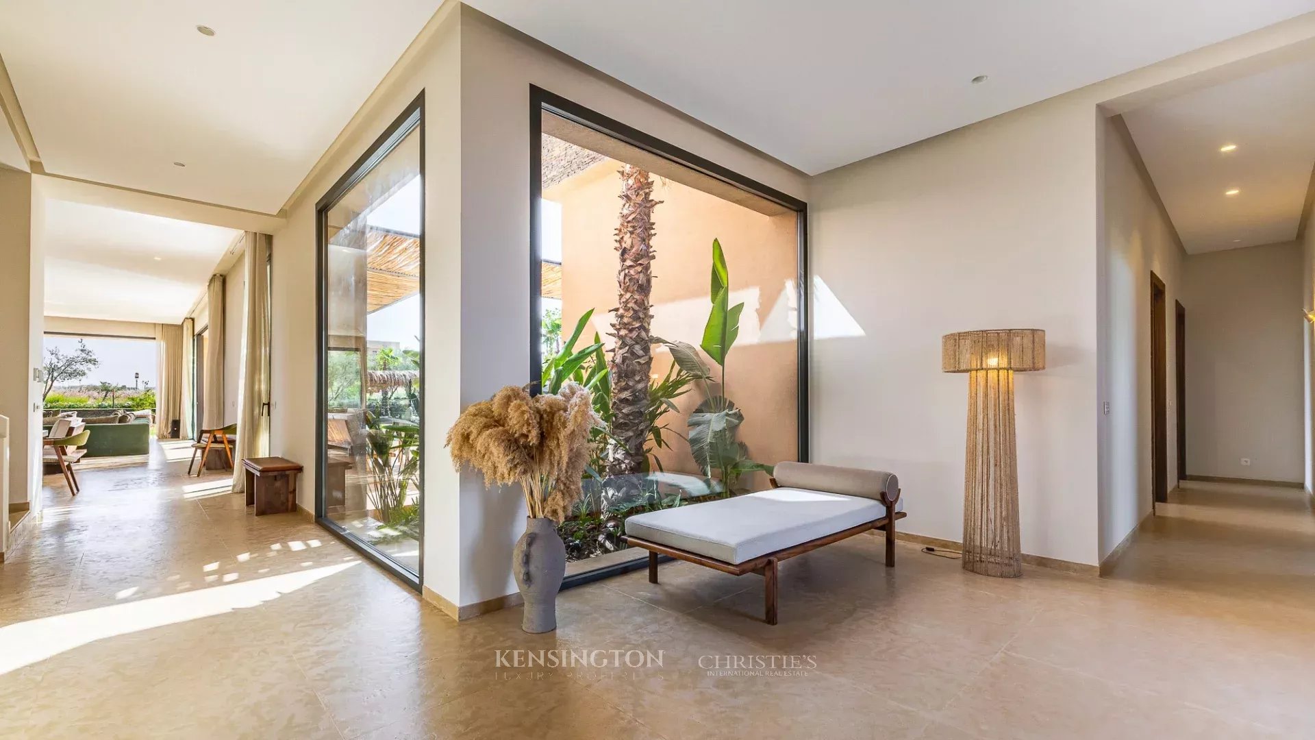 6 Bedroom Villa/Townhouse's Image 17