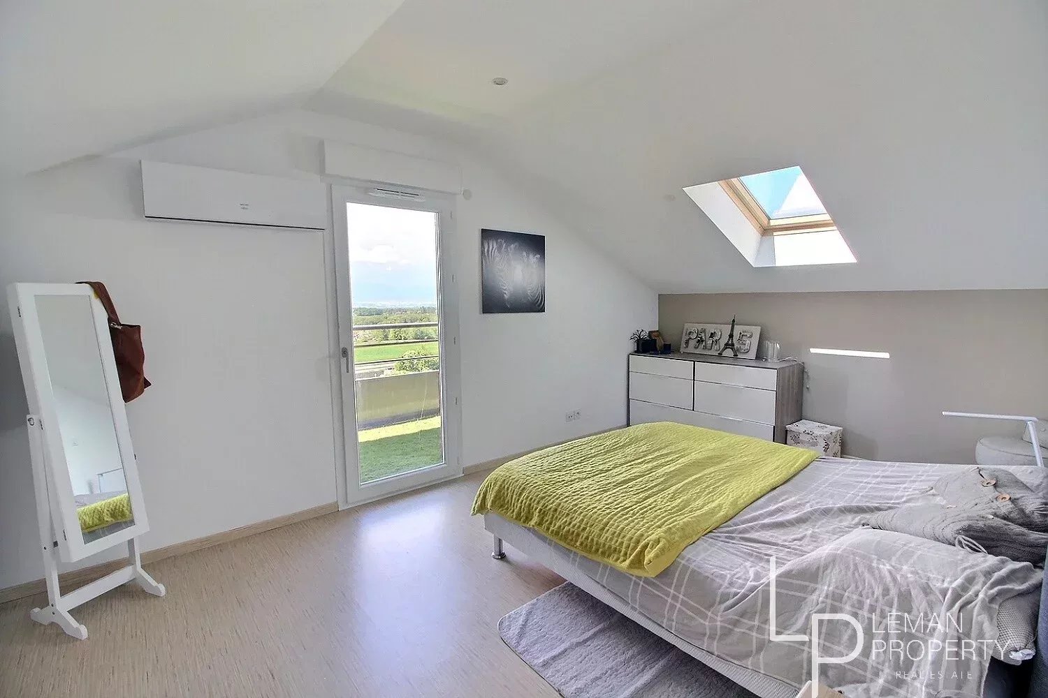 L'agence Leman property vous propose un appartement à la vente