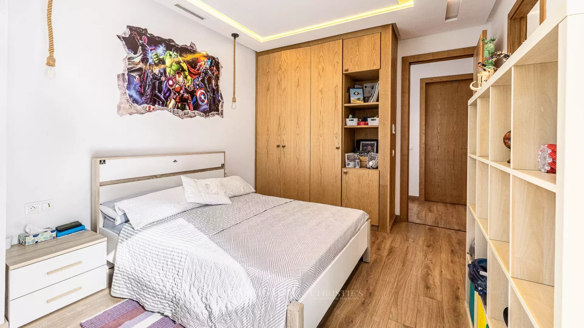 8 Bedroom Villa/Townhouse's Image 35