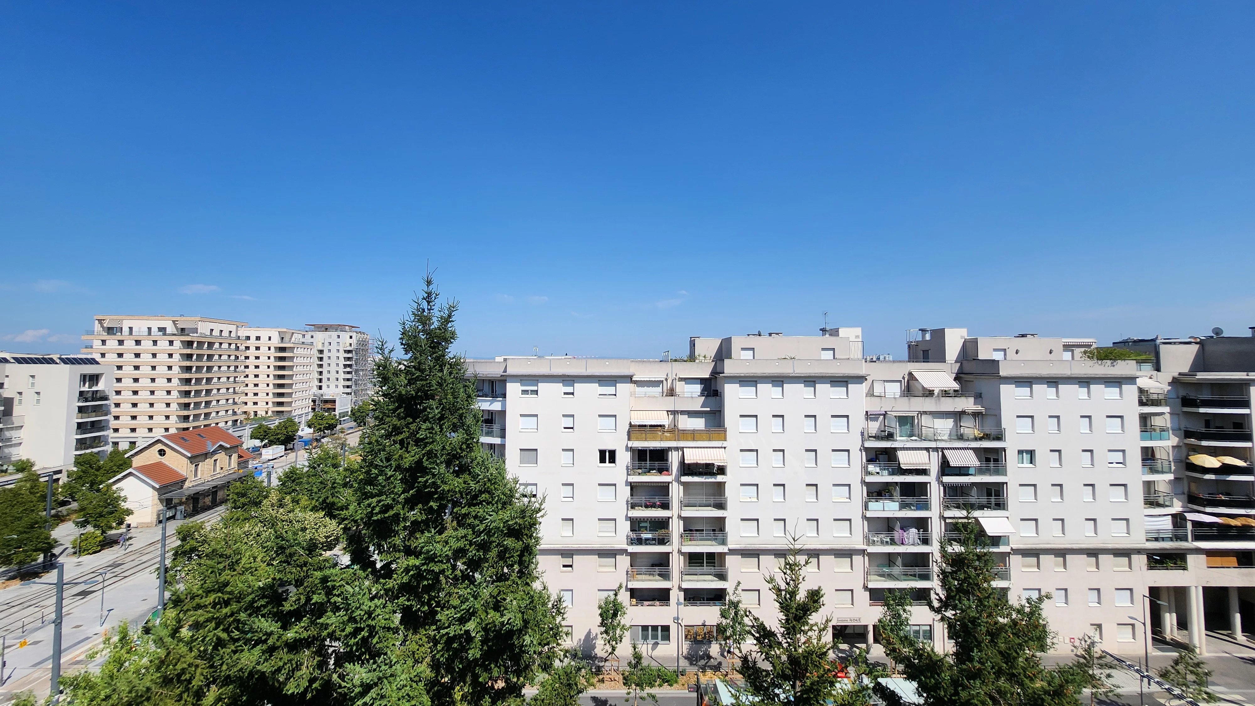 Appartement spacieux de 105m² à Villeurbanne, 3 chambres — photo 17