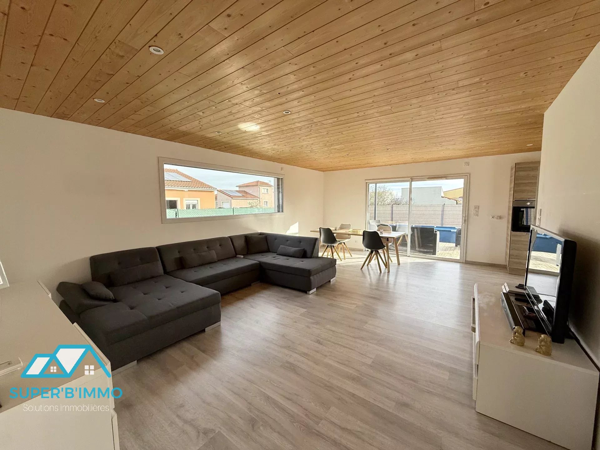 Agence immobilière de 