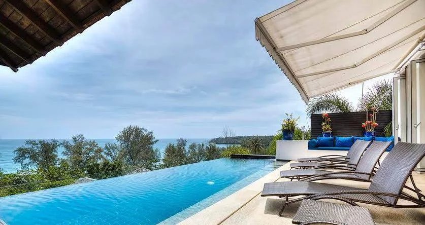 Villa de Luxe située à Surin avec une magnifique vue sur la plage