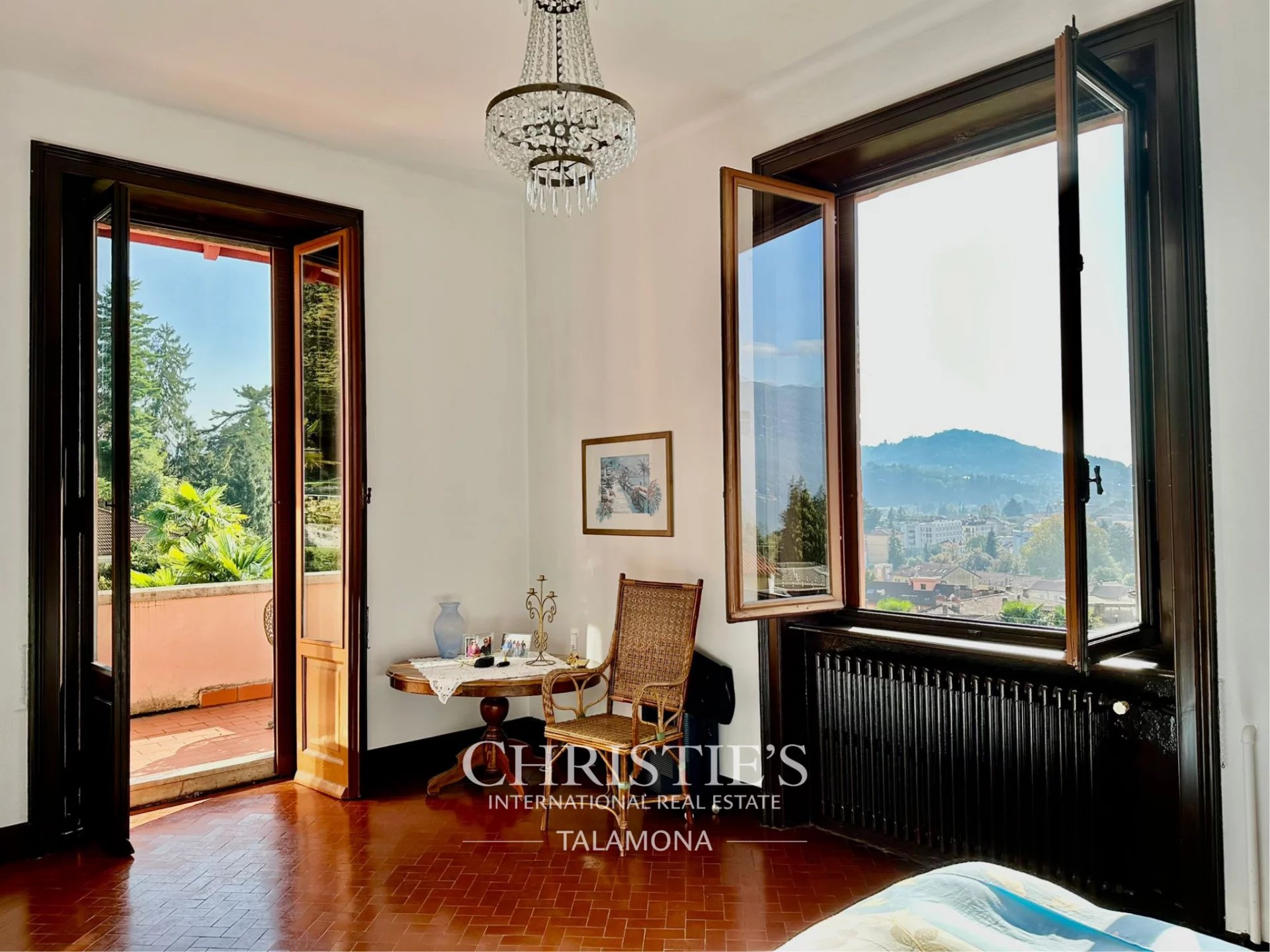 4 Bedroom Villa/Townhouse's Image 4