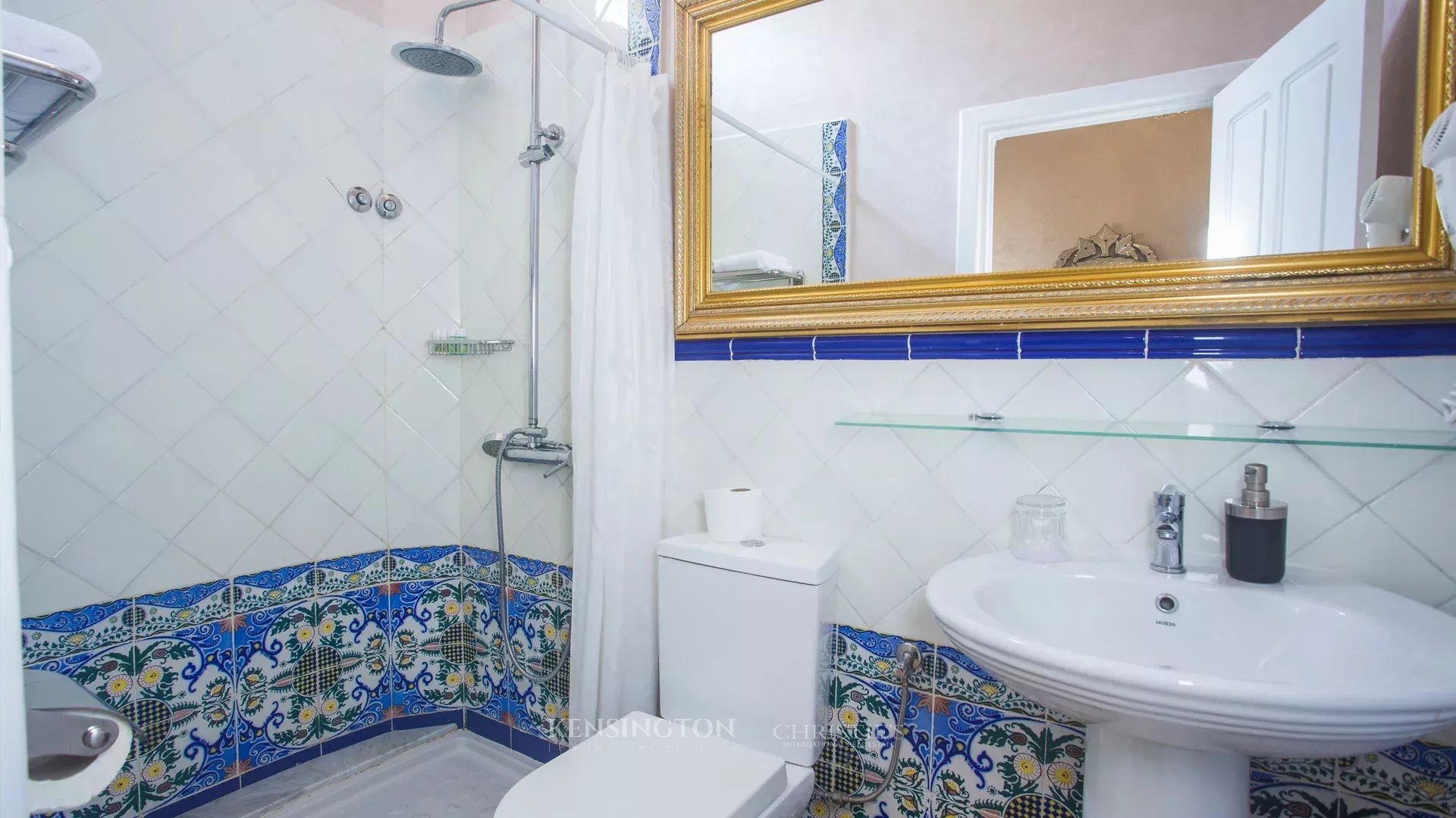 9 Bedroom Villa/Townhouse's Image 31