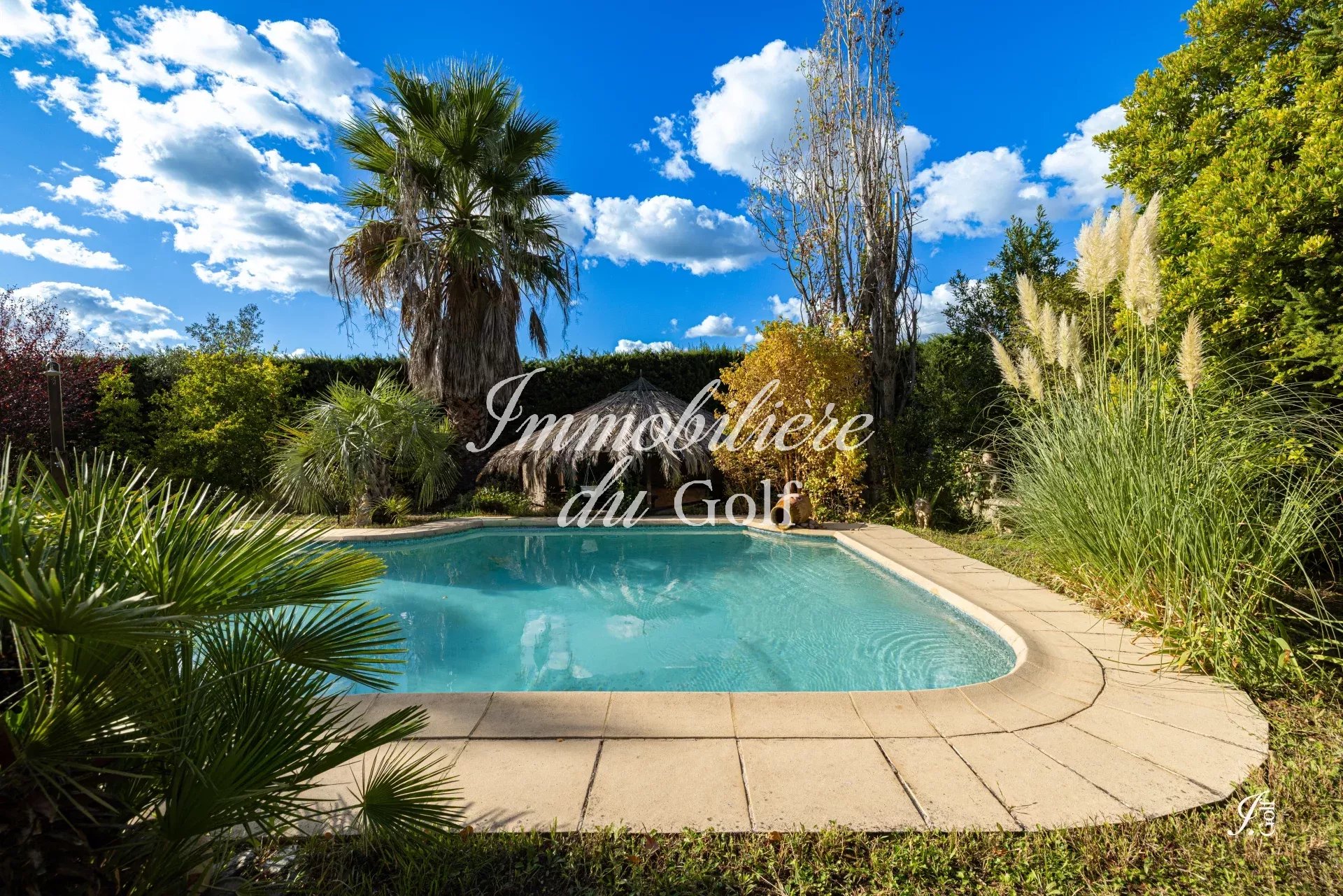 LA DÉTENTE - Villa T5 de 144m² - Terrain 1133m² -  Piscine - Poolhouse - Cave - Garage - 13011 LES CAMOINS