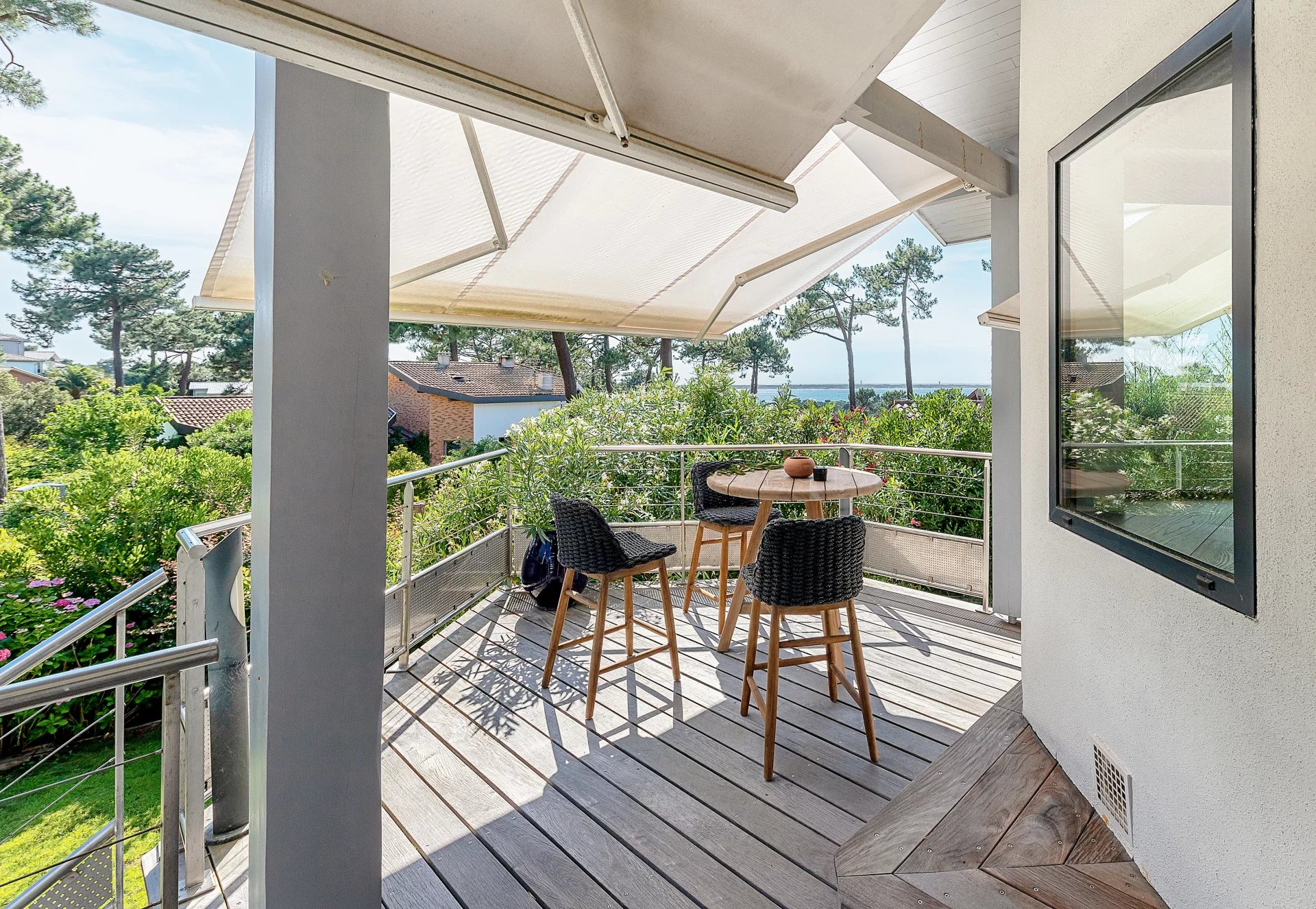 ARCHITECT-DESIGNED VILLA “LA SIESTA” WITH PANORAMIC BASIN VIEW, PYLA-SUR-MER – SLEEPS 10 GUESTS - picture 3