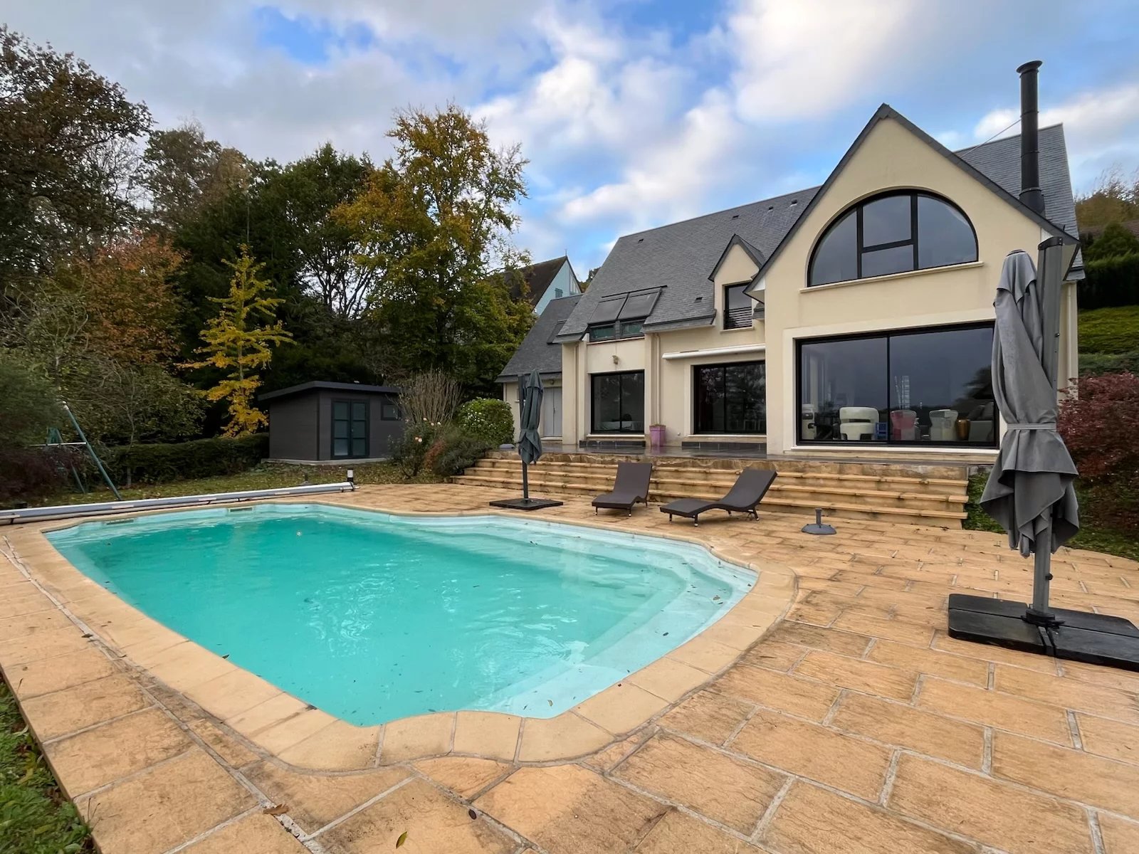 Agence immobilière de 