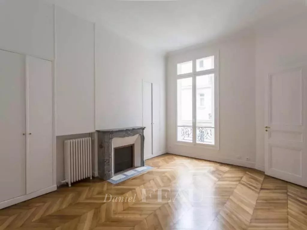 Rental Apartment Paris 16th