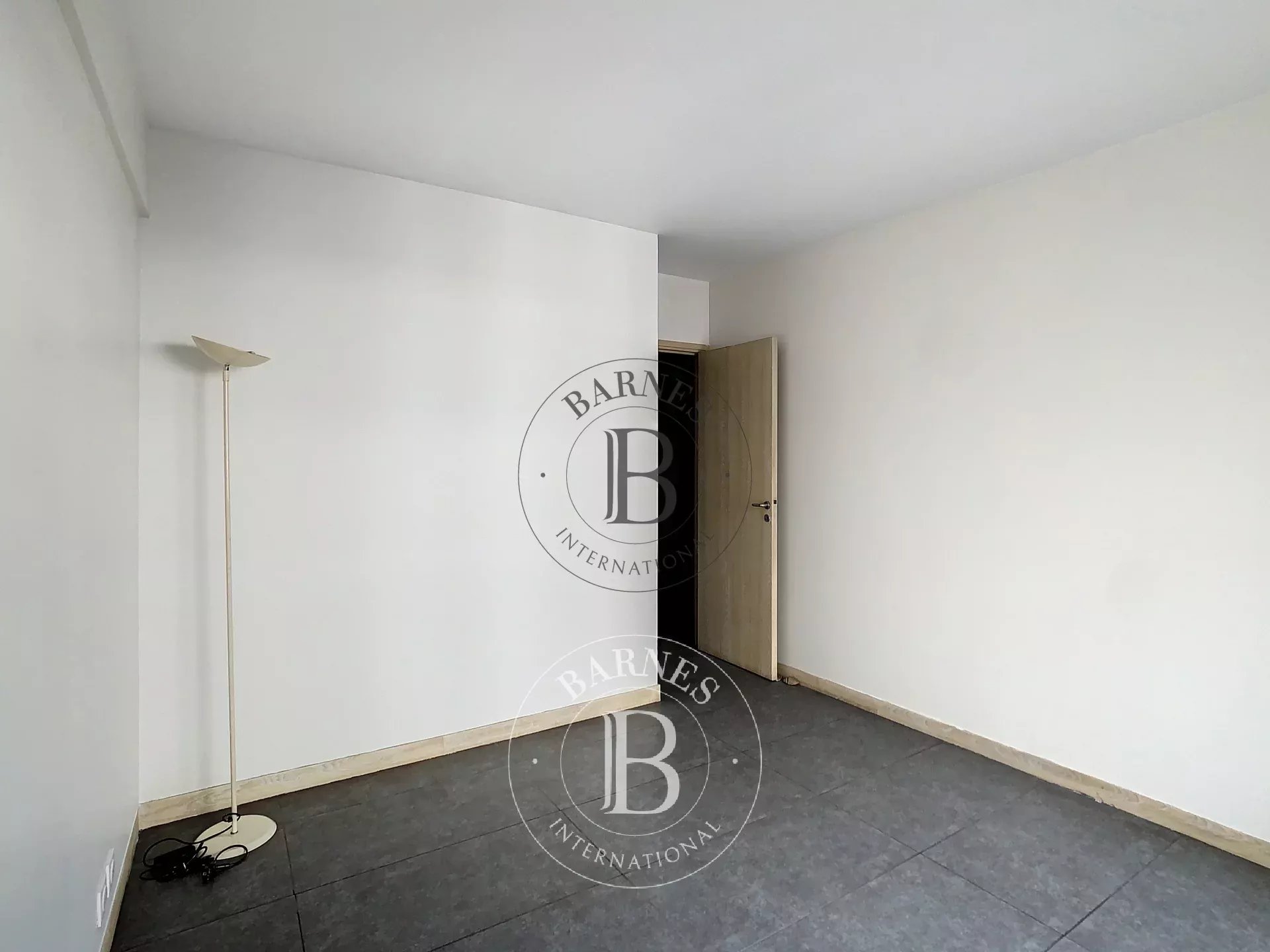 Daire Paris 8ème - picture 9