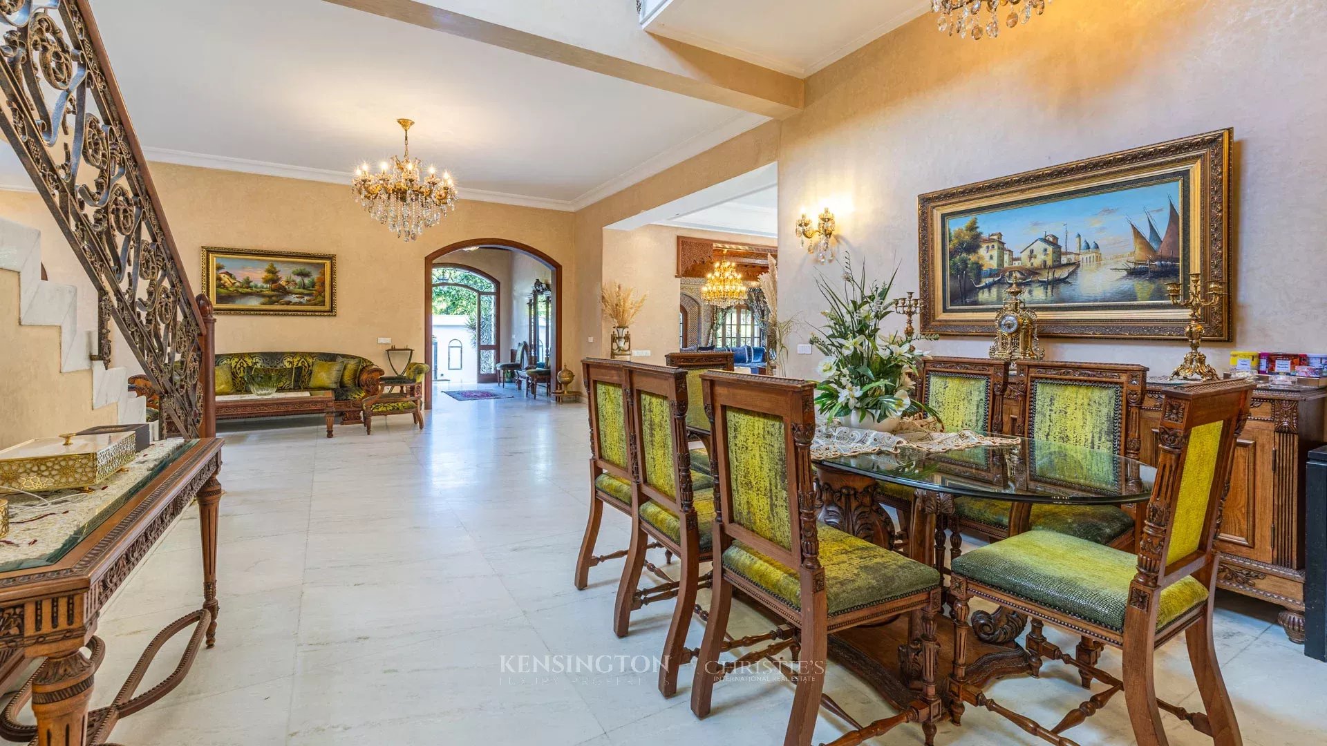 4 Bedroom Villa/Townhouse's Image 9
