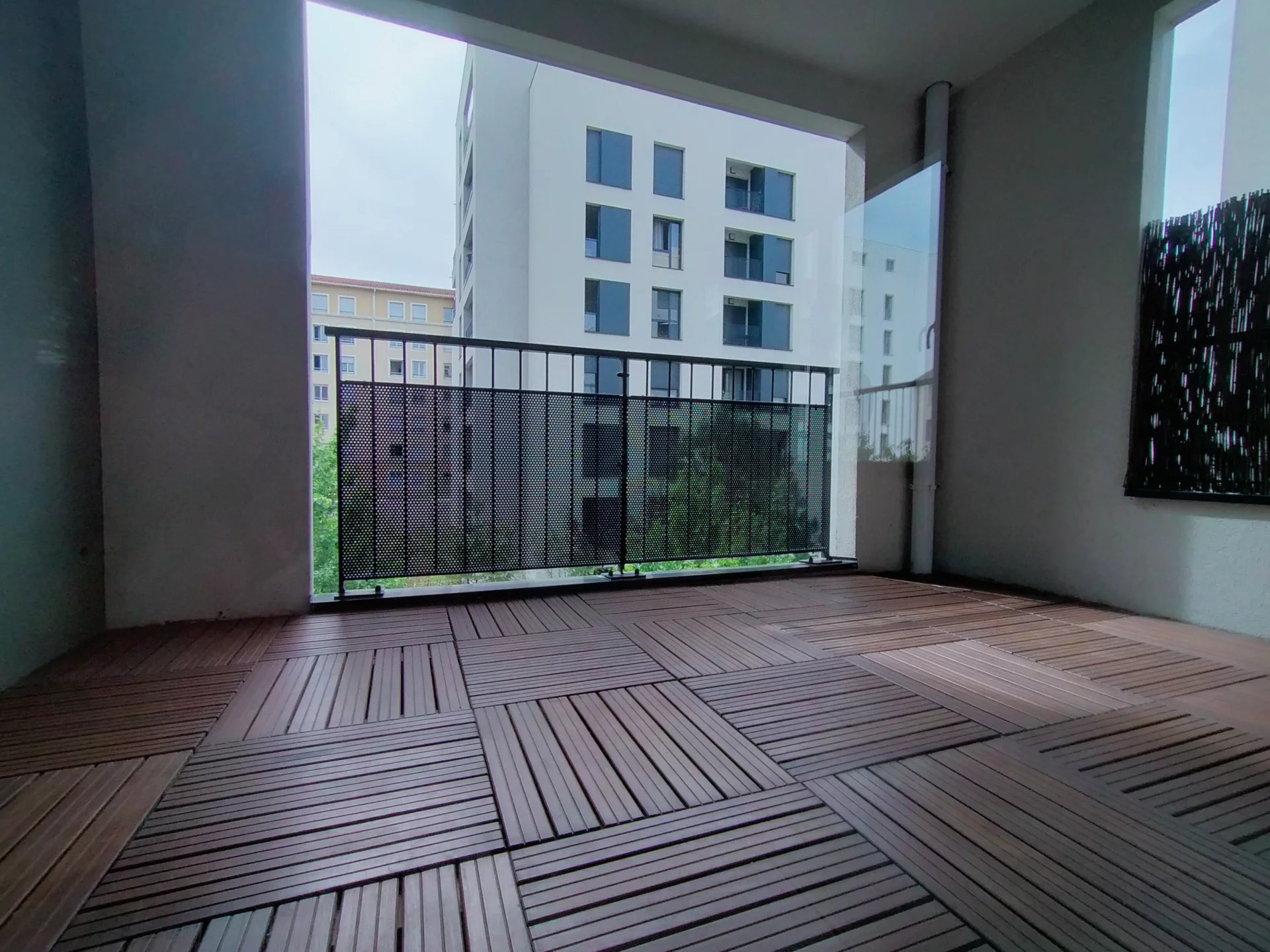 481225 Location Lyon 7ème