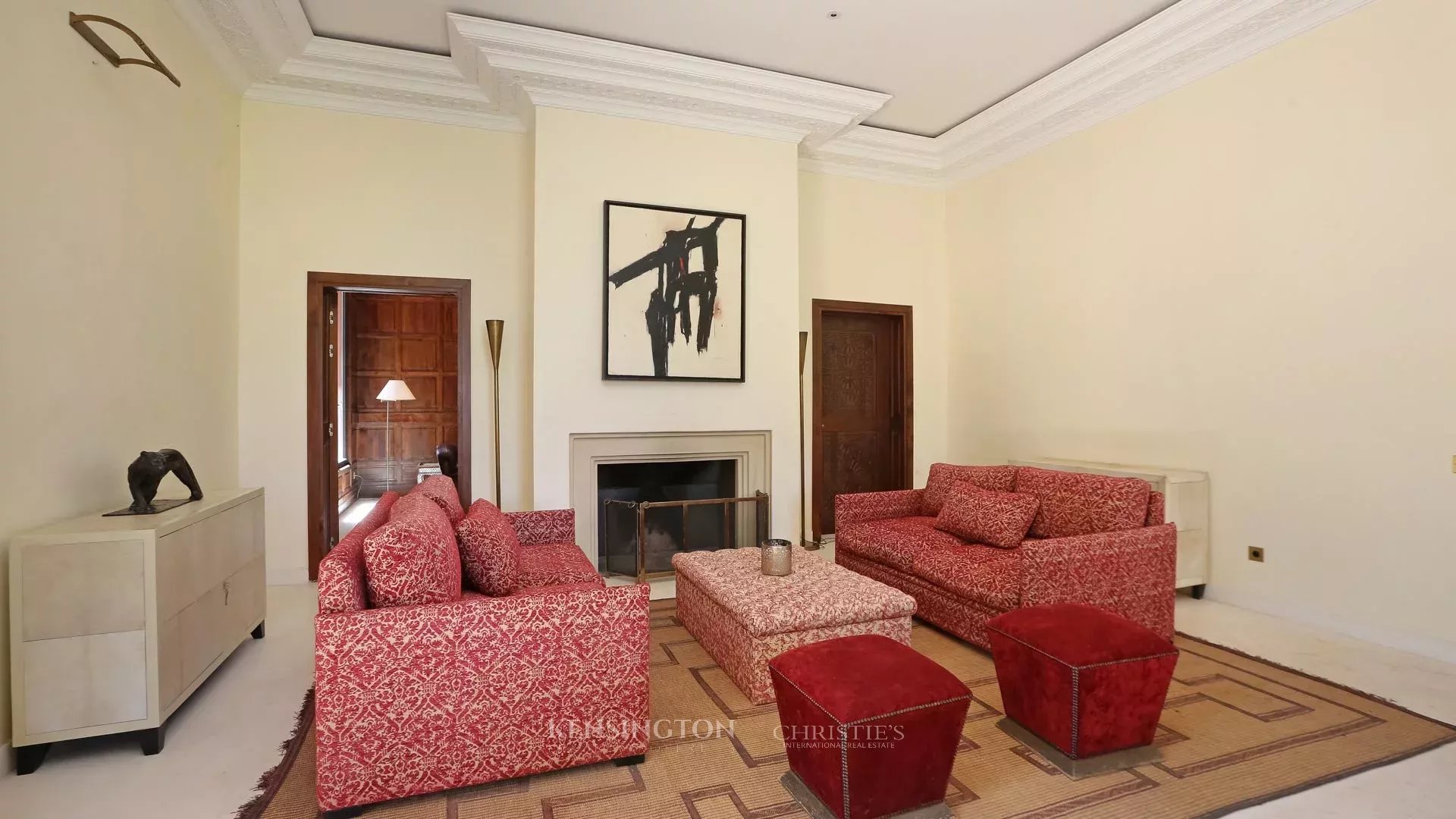 9 Bedroom Villa/Townhouse's Image 47