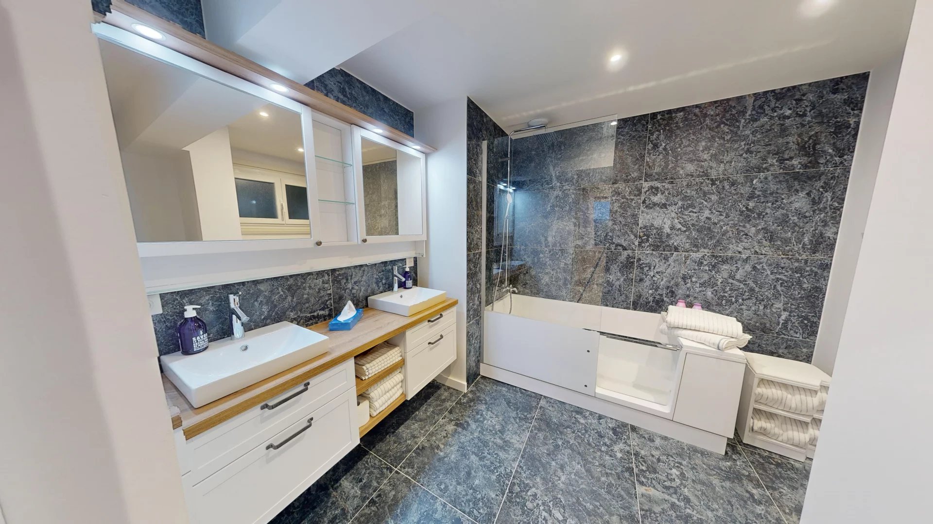 Villa d’exception 330 m² avec vue panoramique – Vétraz-Monthoux – Terrain 4 954 m²