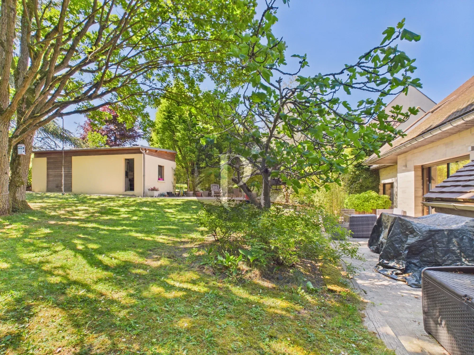 vente-maison-9-pieces-verrieres-le-buisson-86950120