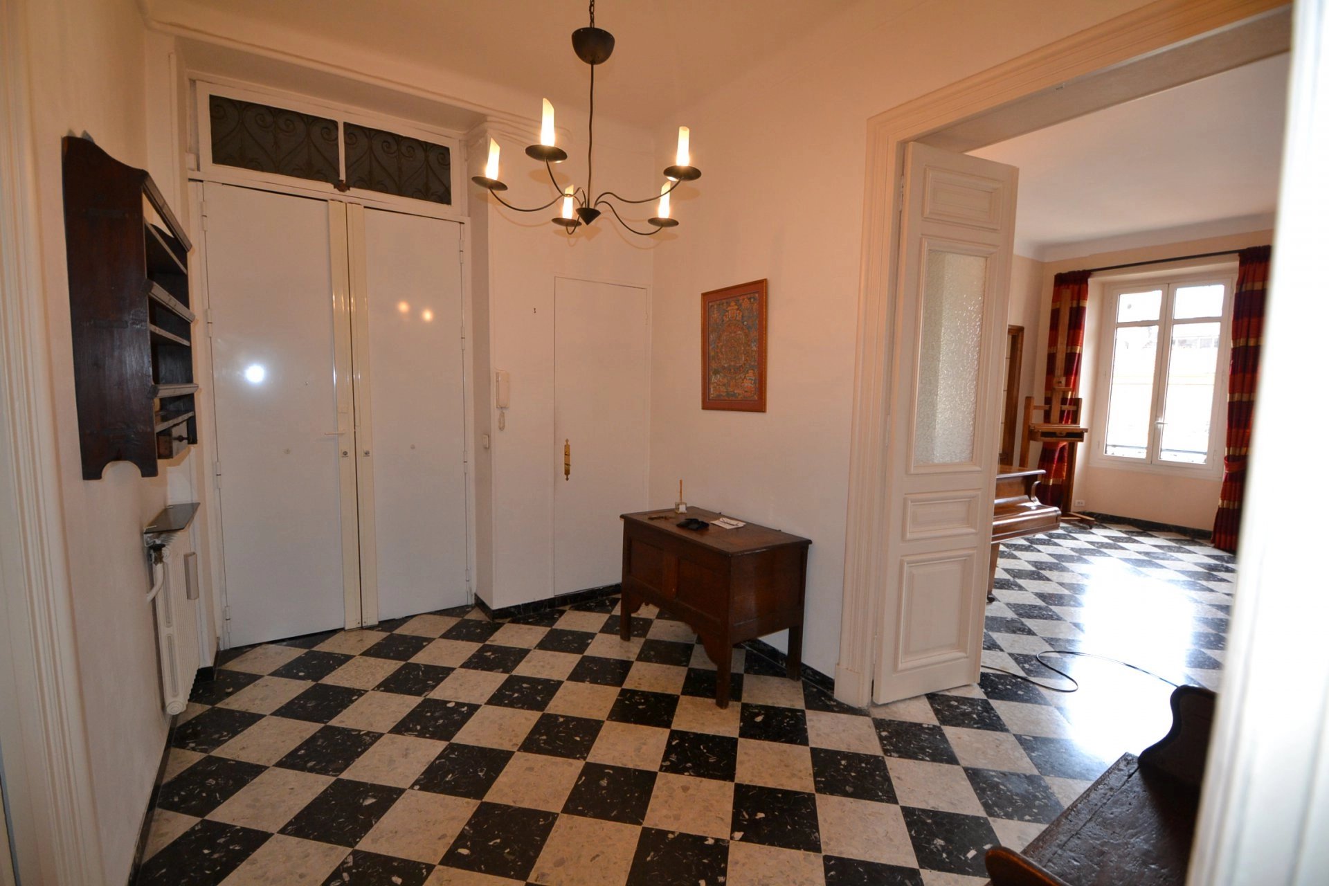 Centre Avant dernier . Bourgeois