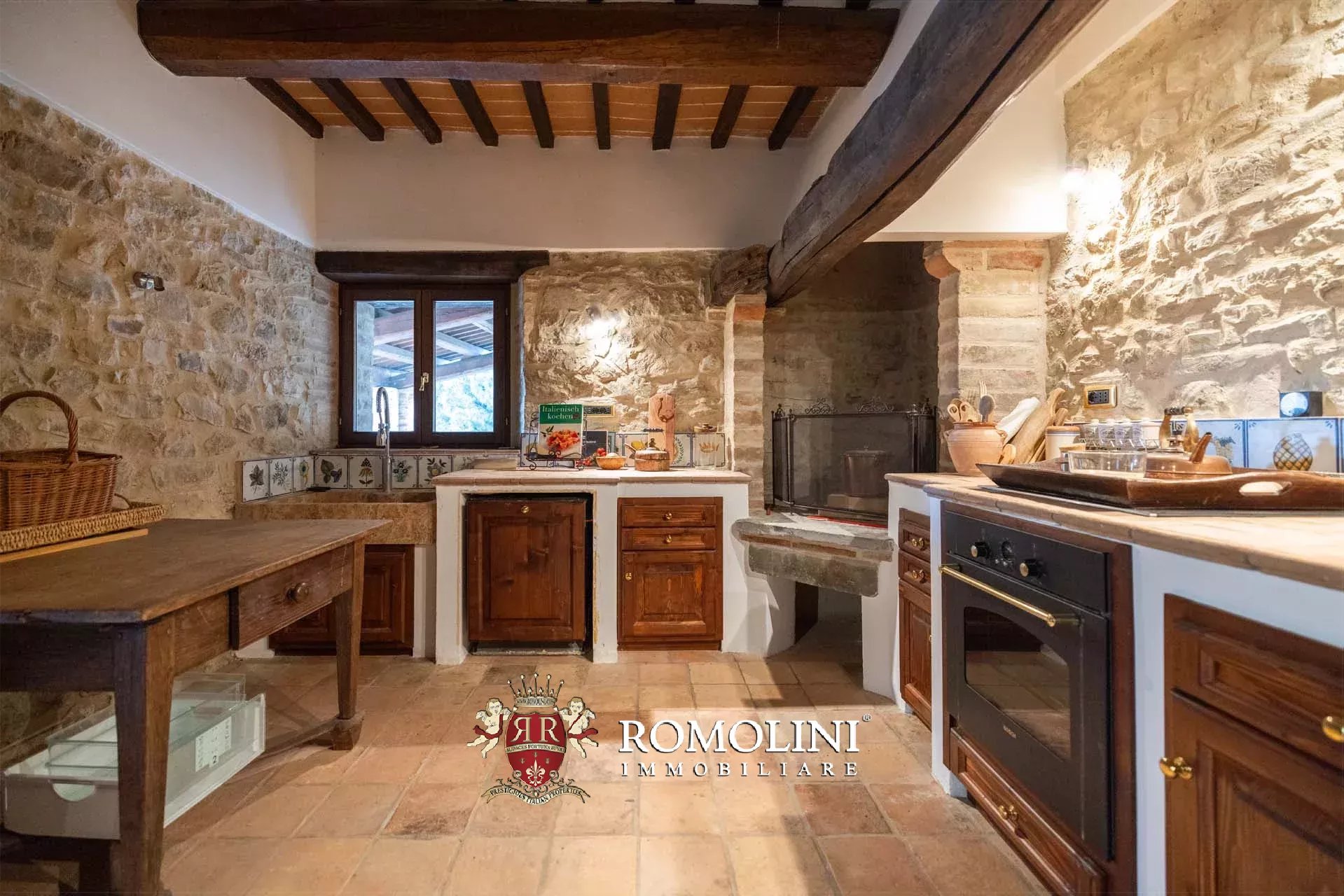 10 Bedroom Villa/Townhouse's Image 82