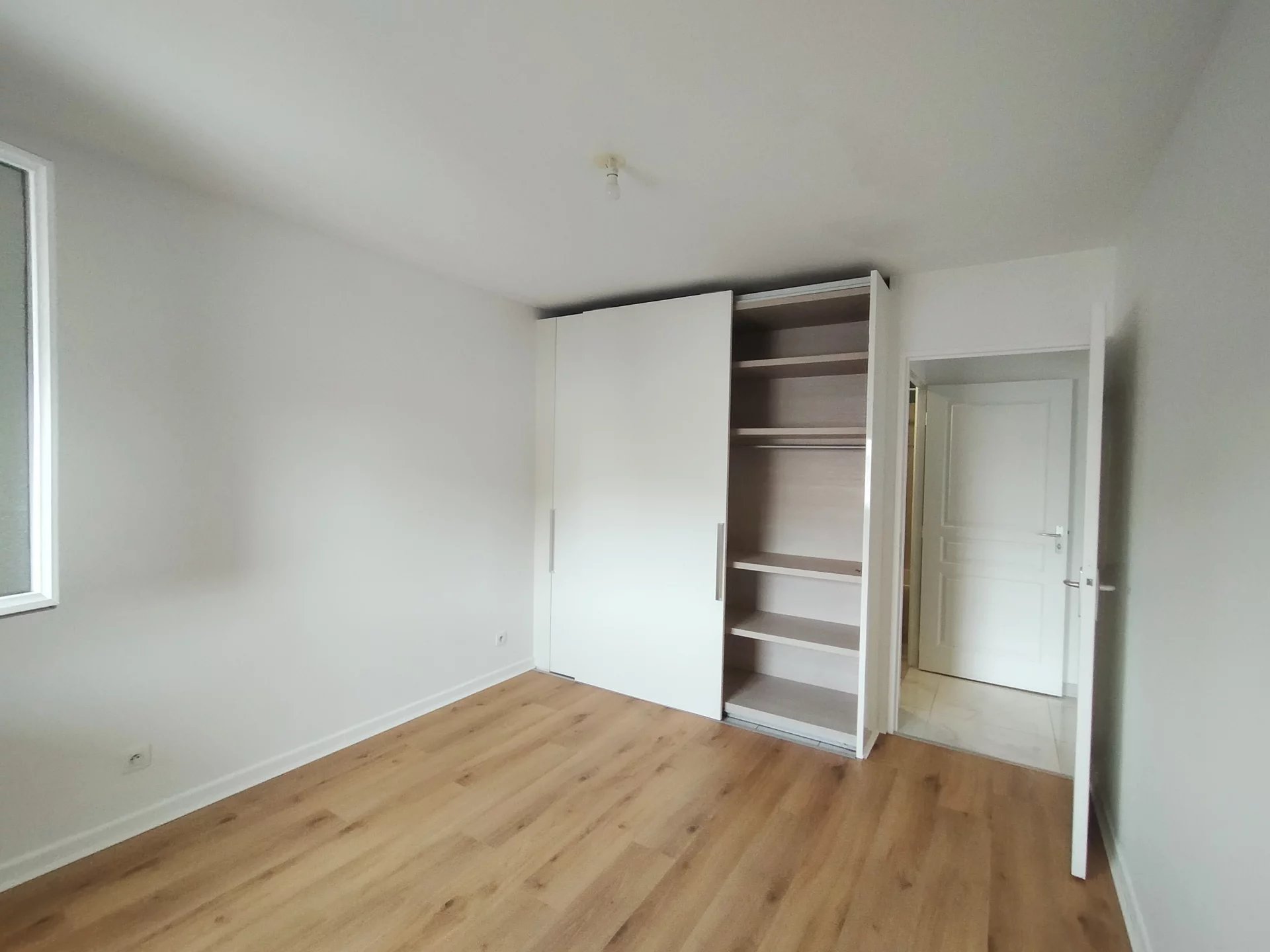 85045095 Location Saint-Fons