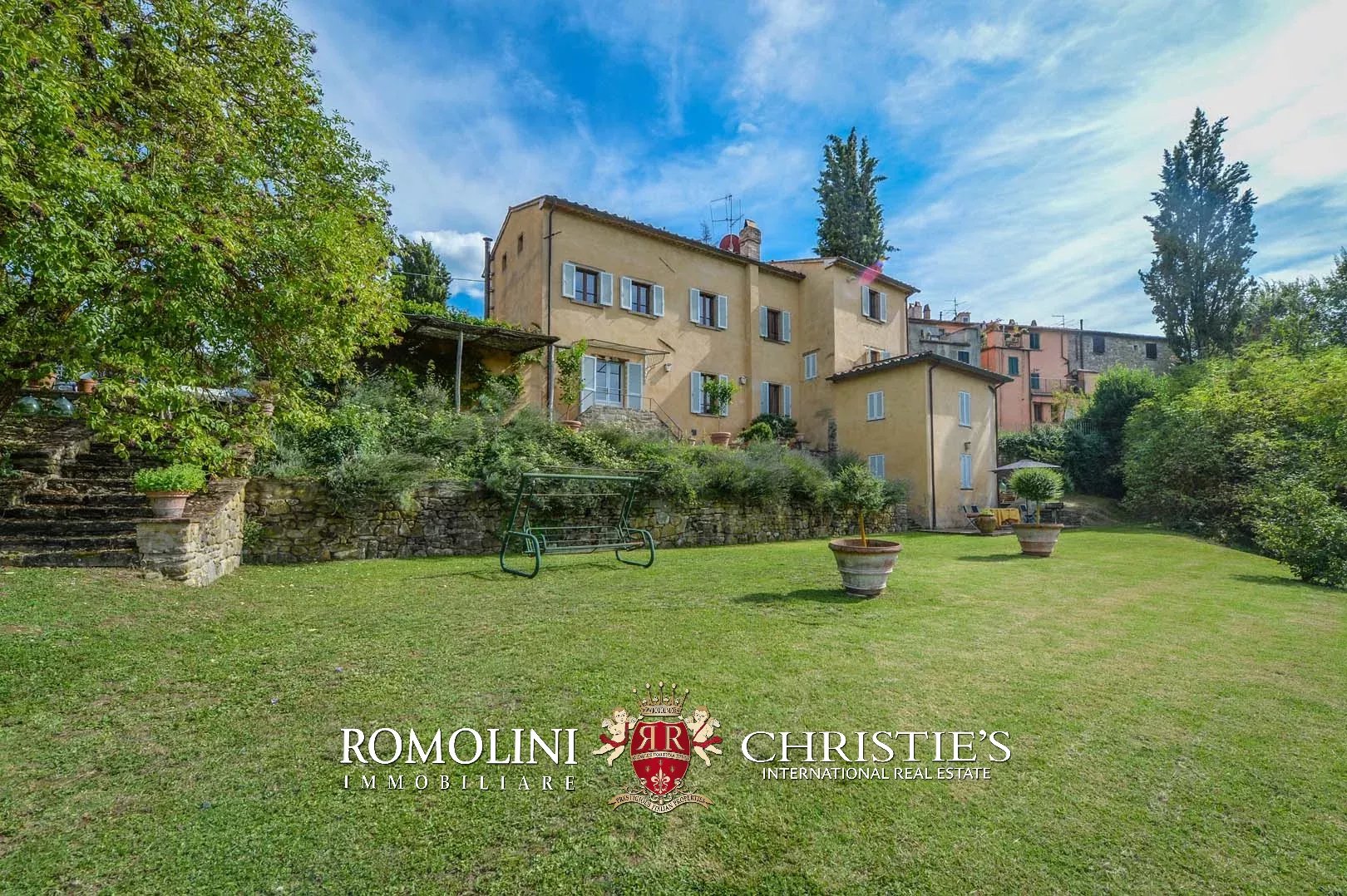 6 Bedroom Villa/Townhouse's Image 9