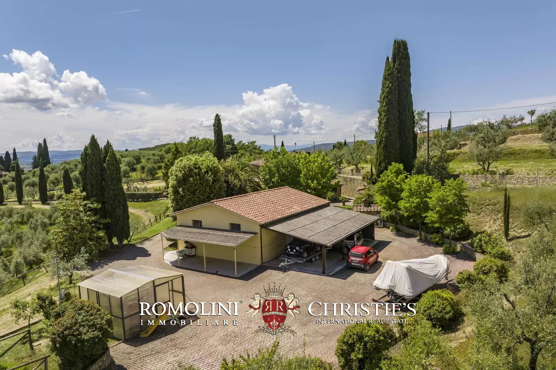 5 Bedroom Villa/Townhouse's Image 22